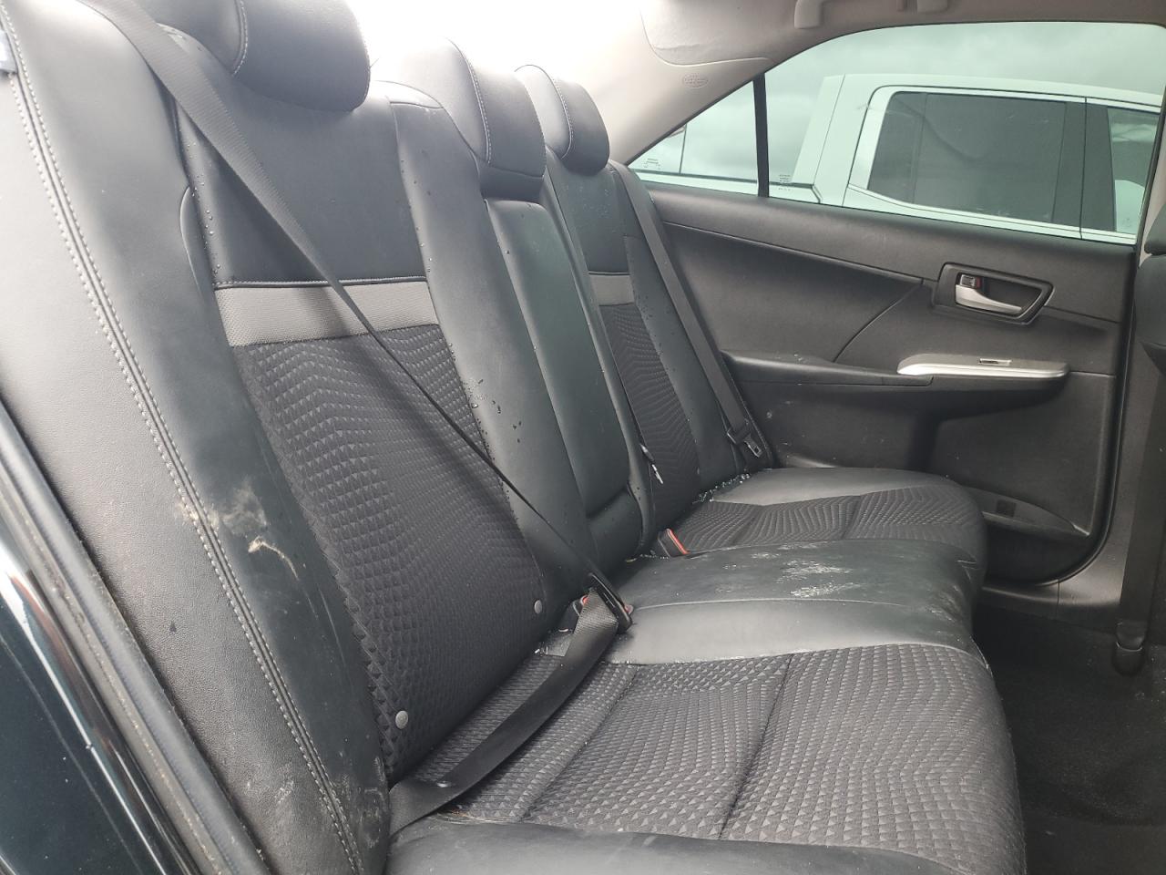 2012 Toyota Camry - Image 10