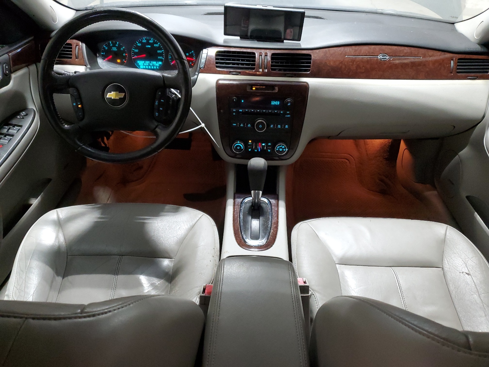 2G1WC5EM1A1256091 2010 Chevrolet Impala Ltz