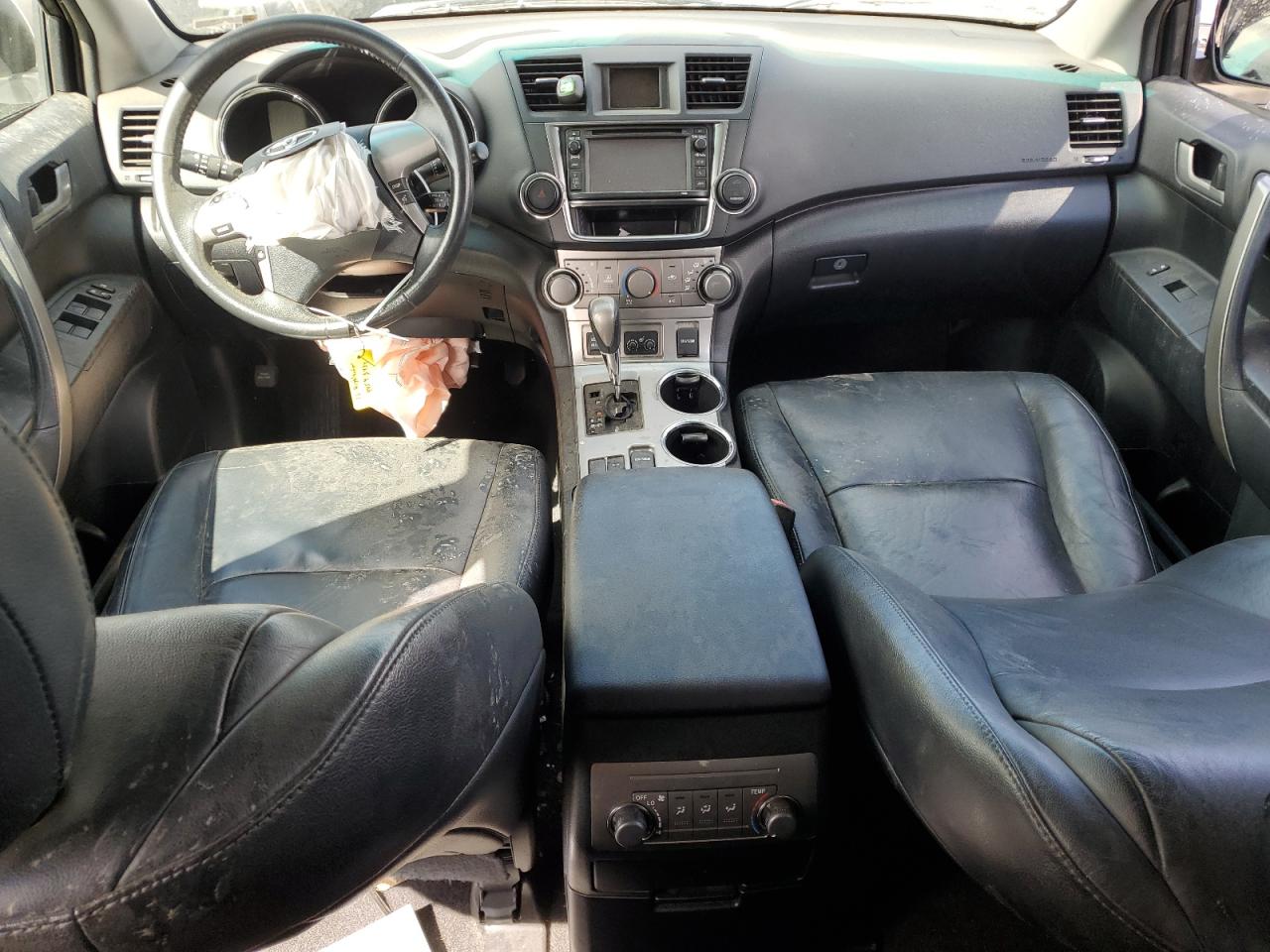 2013 Toyota Highlander - Image 8
