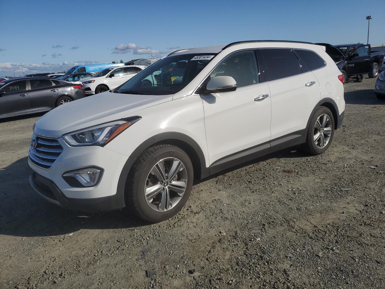 2016 Hyundai Santa Fe Se VIN: KM8SN4HFXGU135222 Lot: 45301434