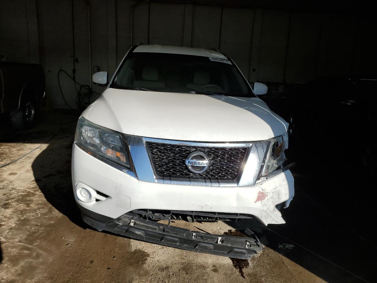 2014 Nissan Pathfinder - Image 5