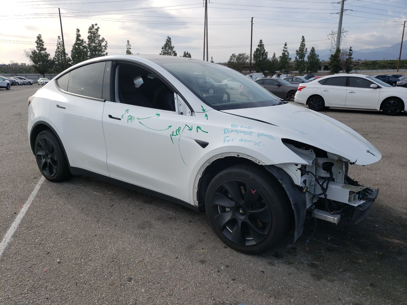 2021 Tesla Model Y vin: 5YJYGAEE7MF283013