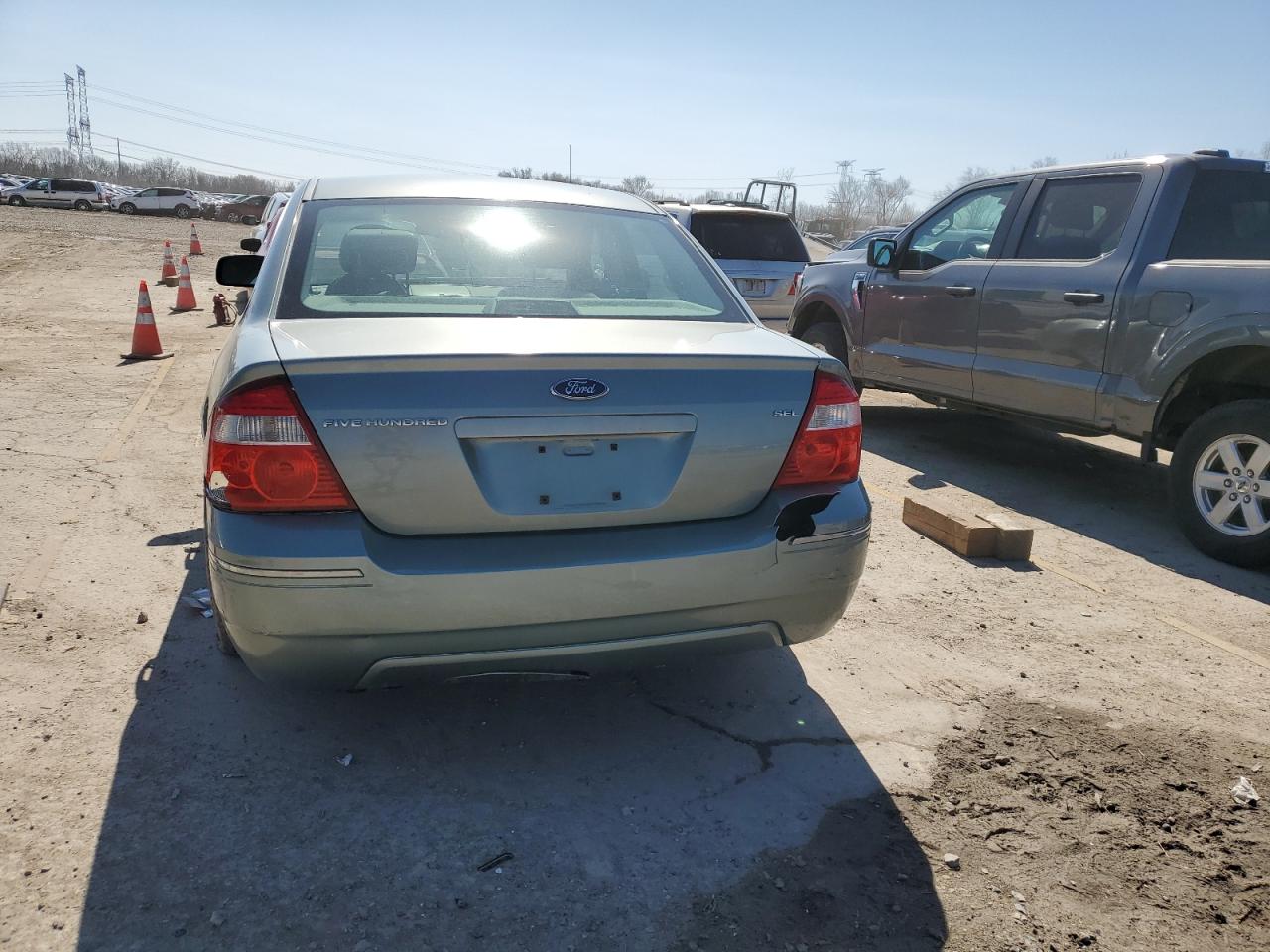 2005 Ford Five Hundred Sel VIN: 1FAFP241X5G202823 Lot: 68745894