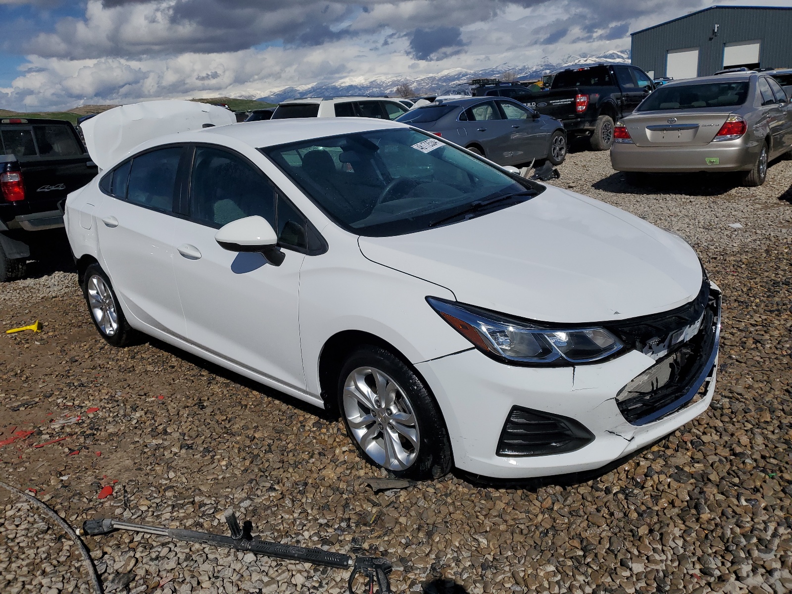 2019 Chevrolet Cruze Ls vin: 1G1BC5SM9K7153492