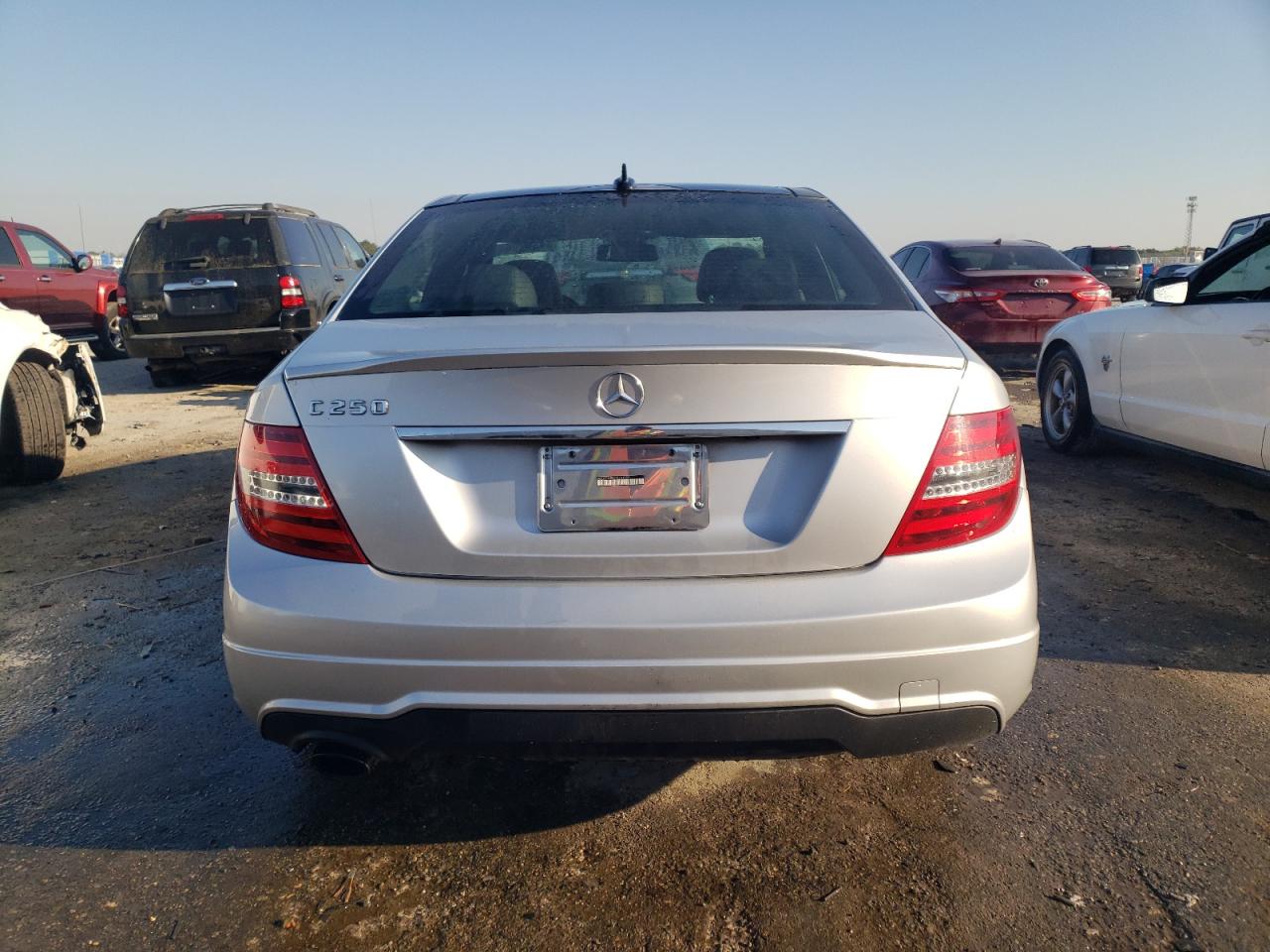 2012 Mercedes-Benz C 250 VIN: WDDGF4HB6CA731093 Lot: 47592944