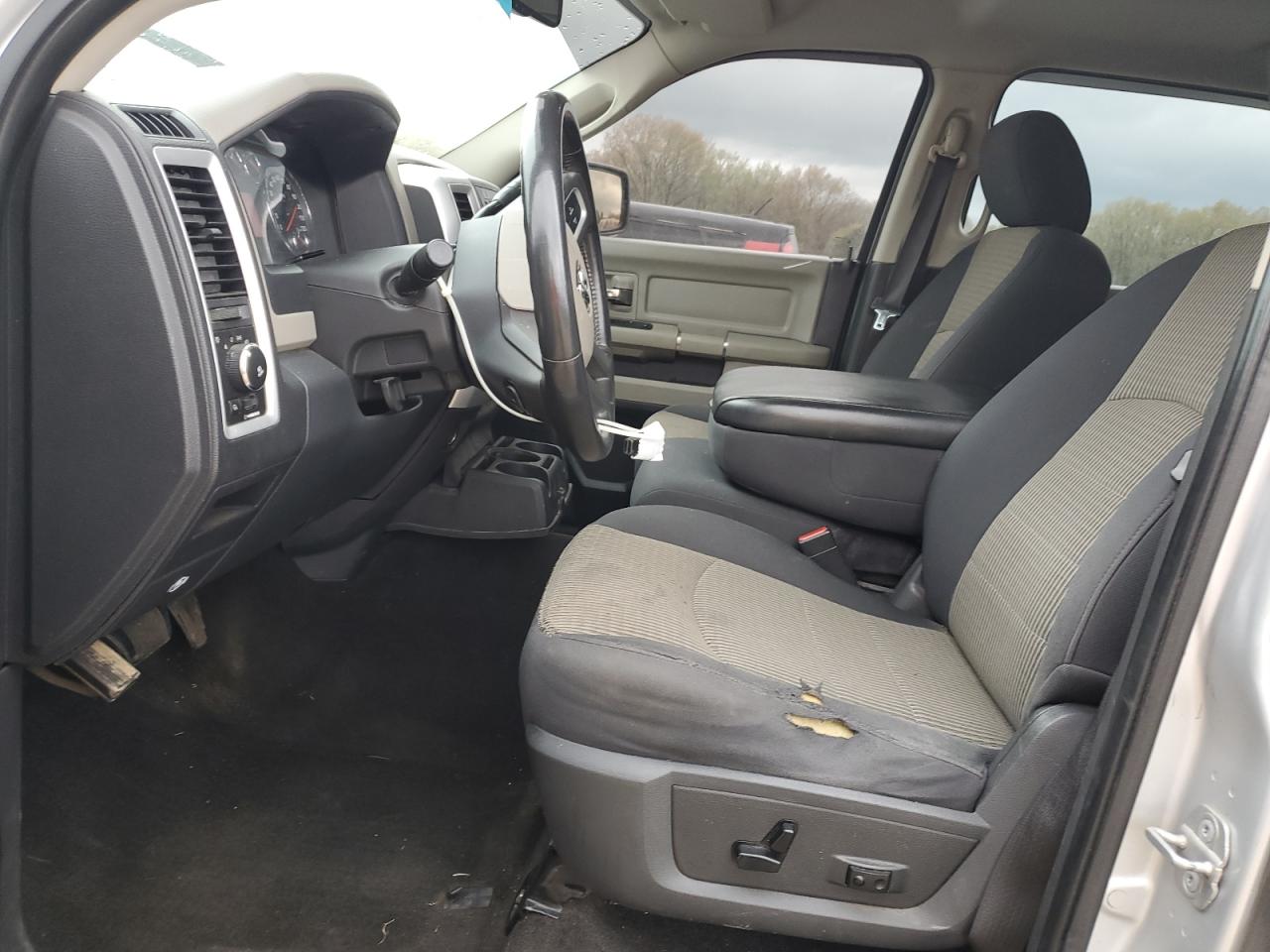 2010 Dodge Ram 1500 VIN: 1D7RV1CT4AS151794 Lot: 48252924