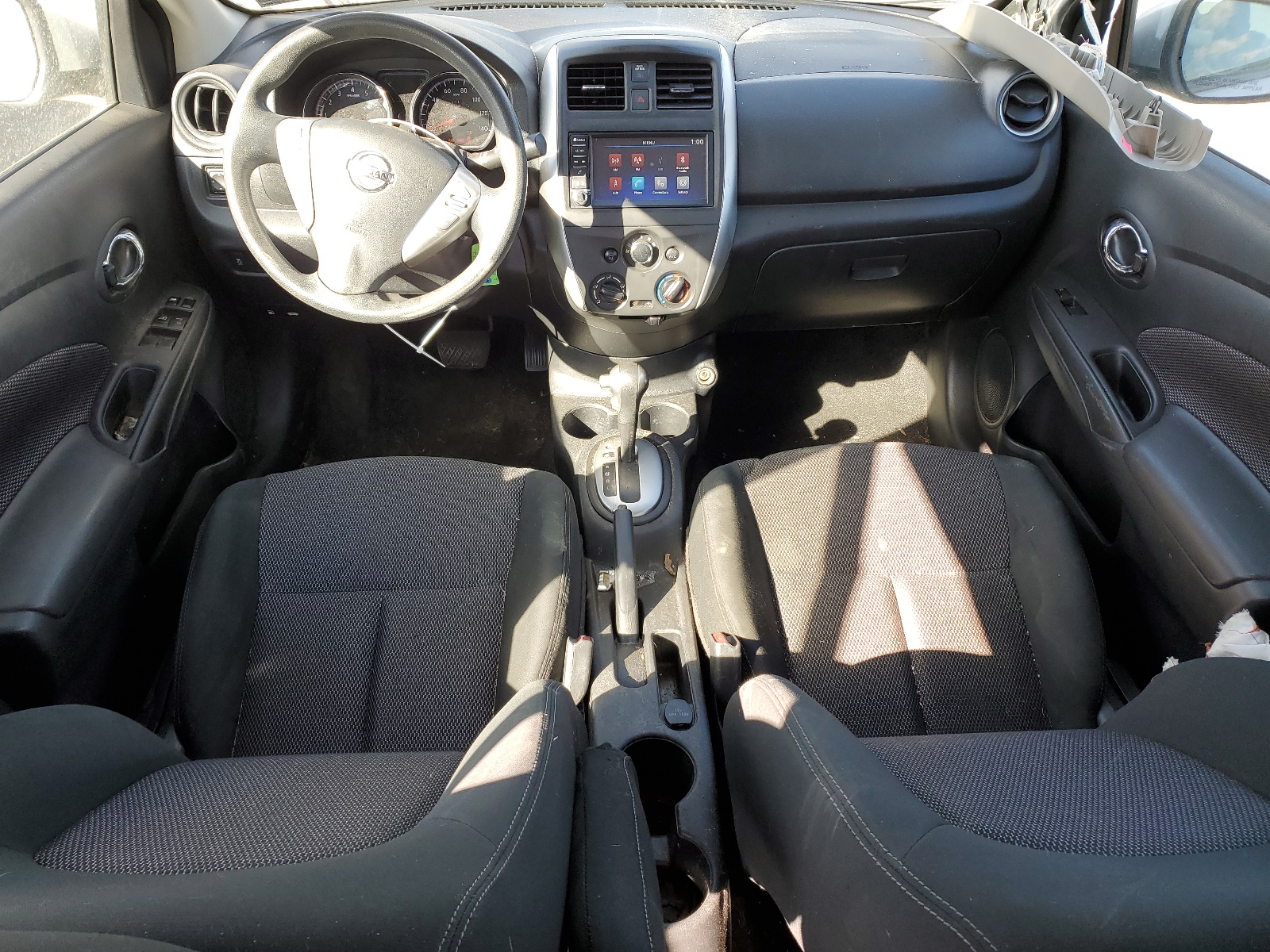 2019 Nissan Versa S vin: 3N1CN7AP8KL864810