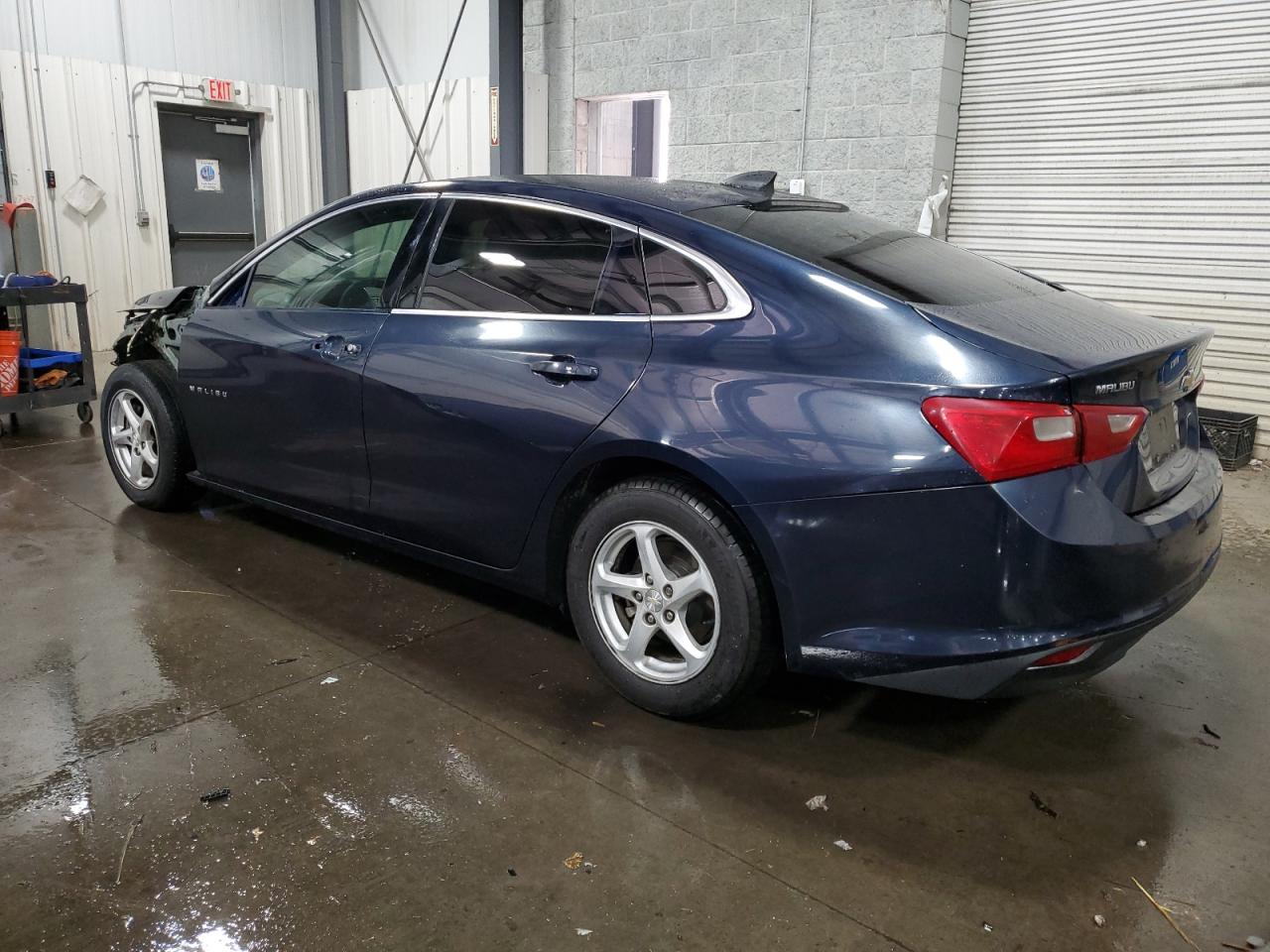 2018 Chevrolet Malibu - Image 2