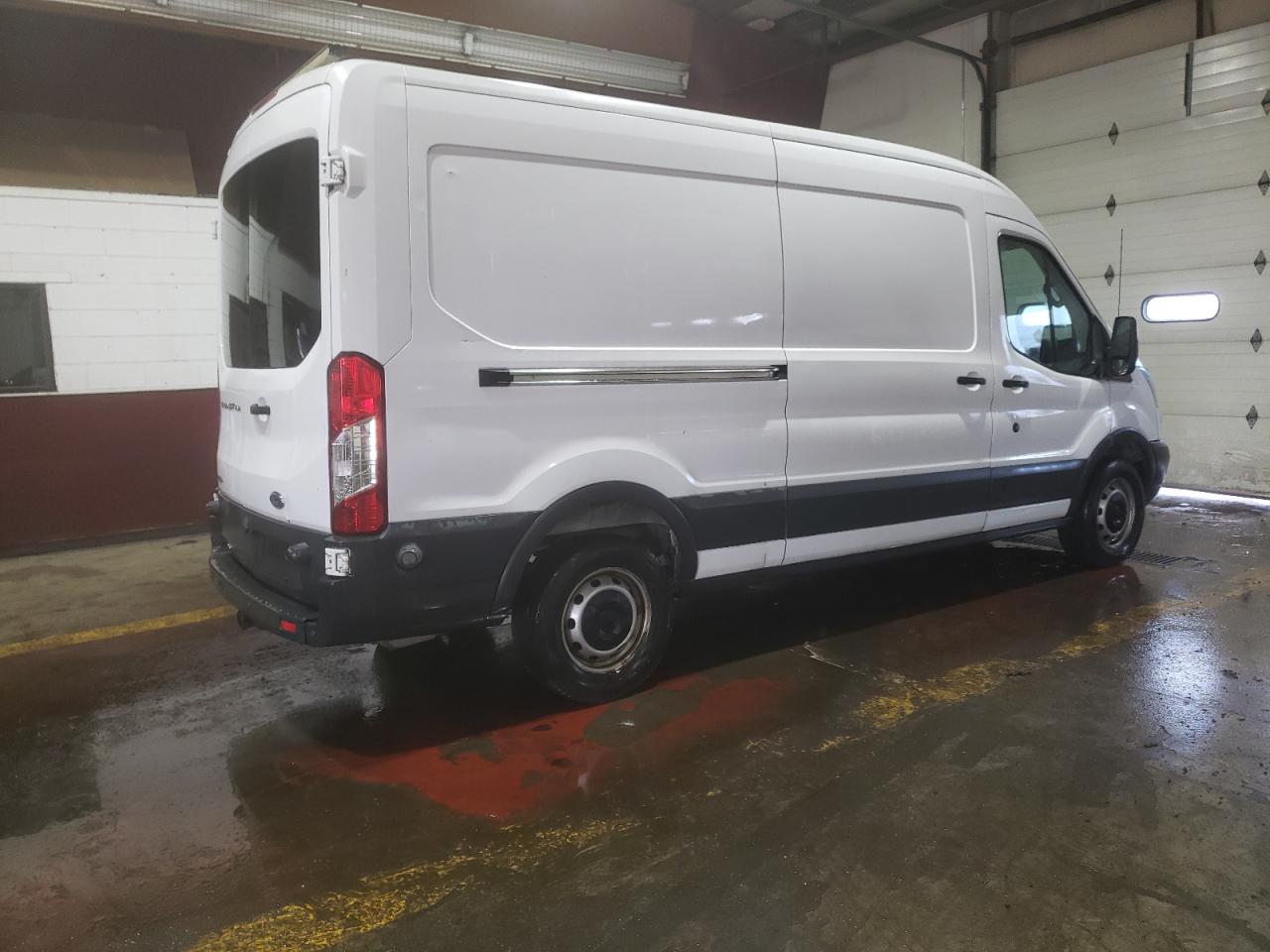 VIN 1FTNR2CG3FKA01611 2015 FORD TRANSIT no.3