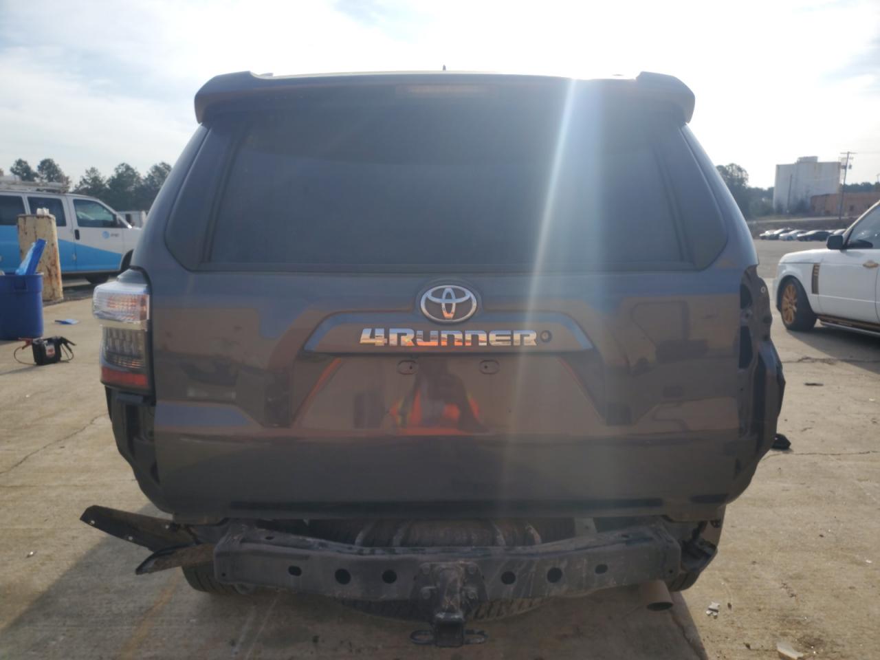 2016 Toyota 4Runner Sr5 VIN: JTEZU5JR4G5130068 Lot: 46847414