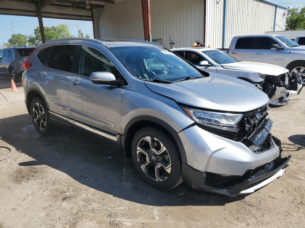 2HKRW2H9XHH610071 2017 Honda Cr-V Touring