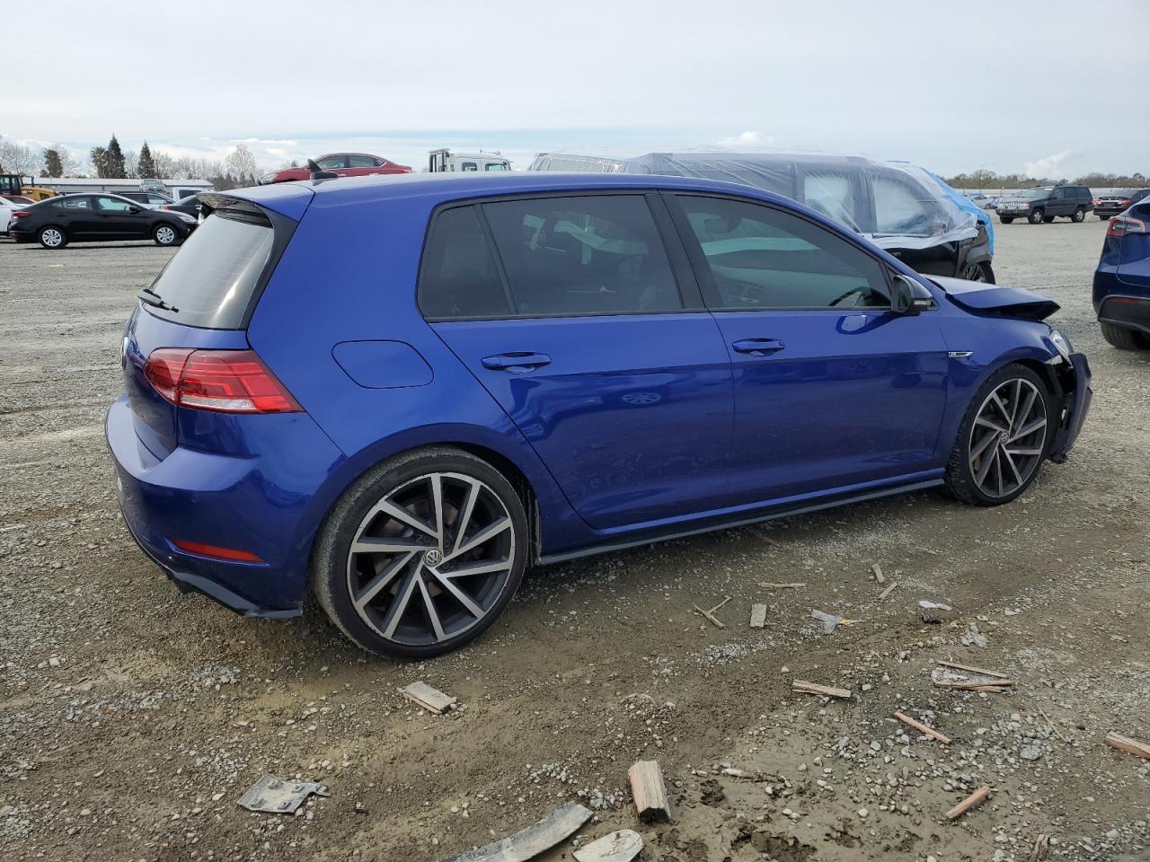 WVWWF7AU1JW068972 2018 Volkswagen Golf R