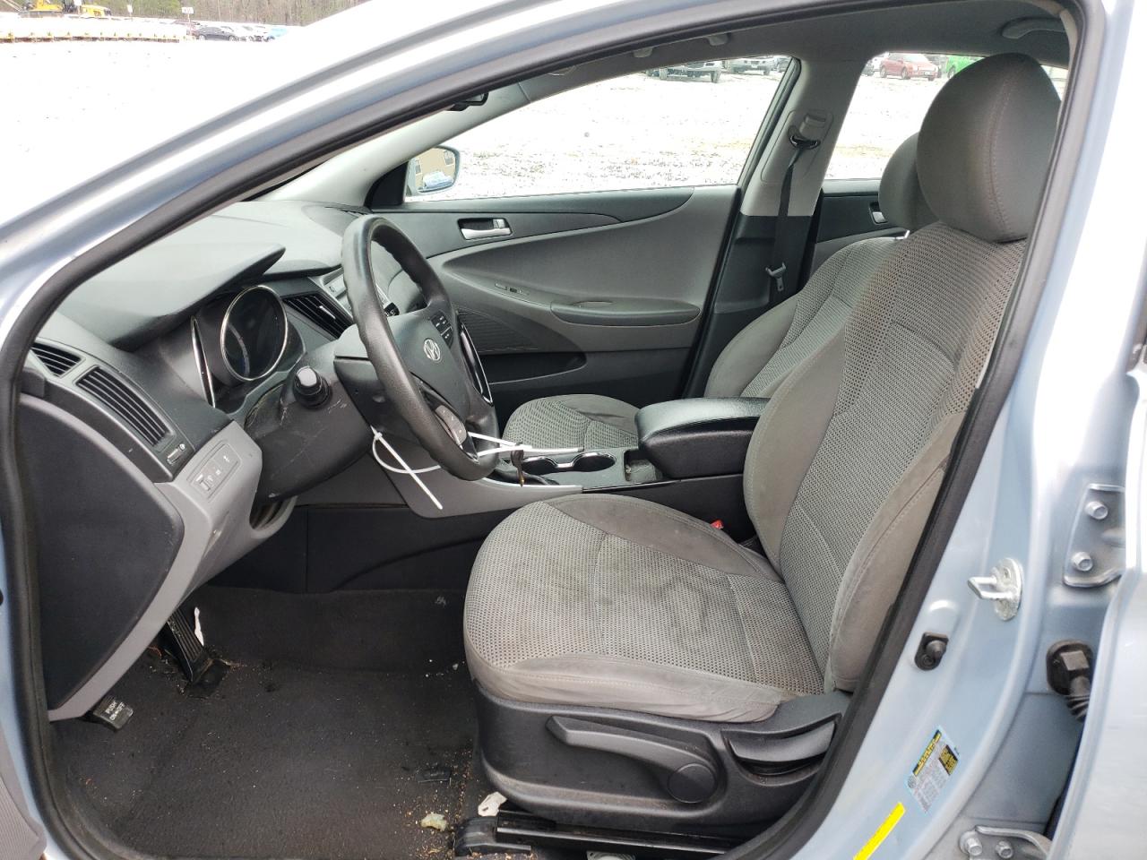 2012 Hyundai Sonata - Image 7