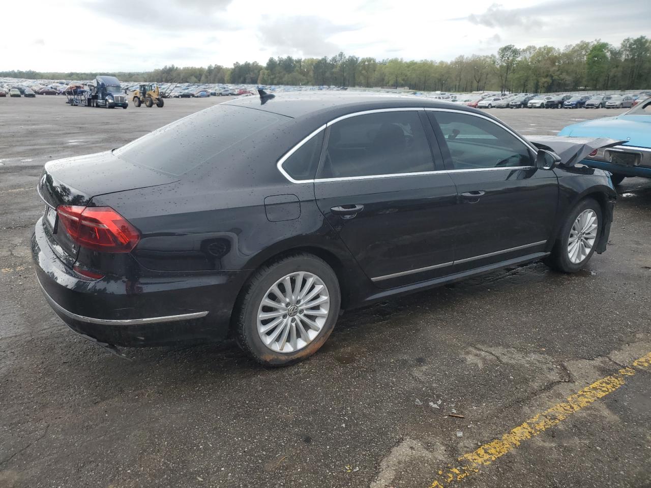 1VWBT7A37HC066456 2017 Volkswagen Passat Se