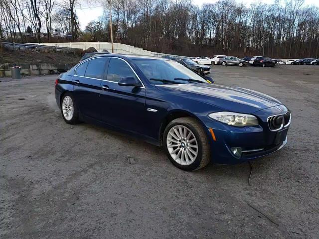 2011 BMW 535 Xi VIN: WBAFU7C53BC780850 Lot: 37990324