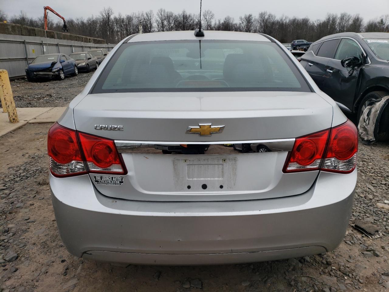 2015 Chevrolet Cruze Ls VIN: 1G1PA5SHXF7260975 Lot: 74321924