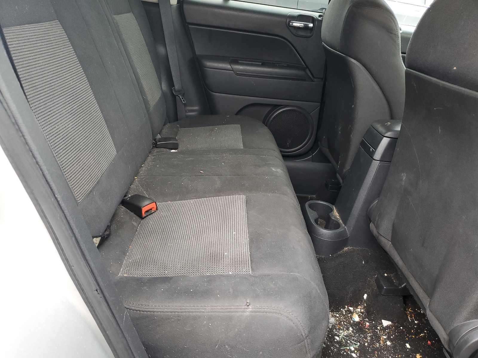 1J4NF1FB3BD187632 2011 Jeep Compass Sport