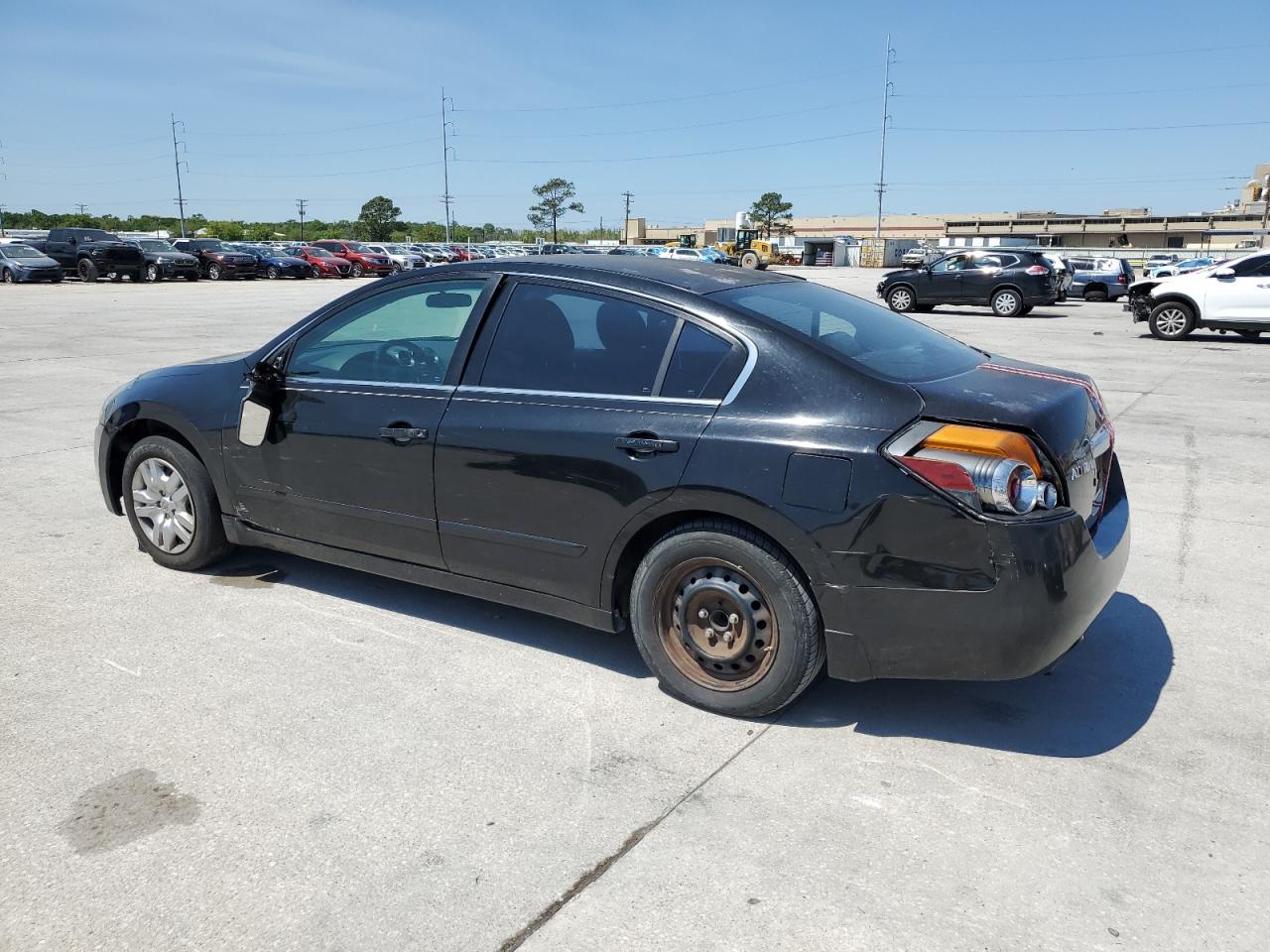 2010 Nissan Altima - Image 2