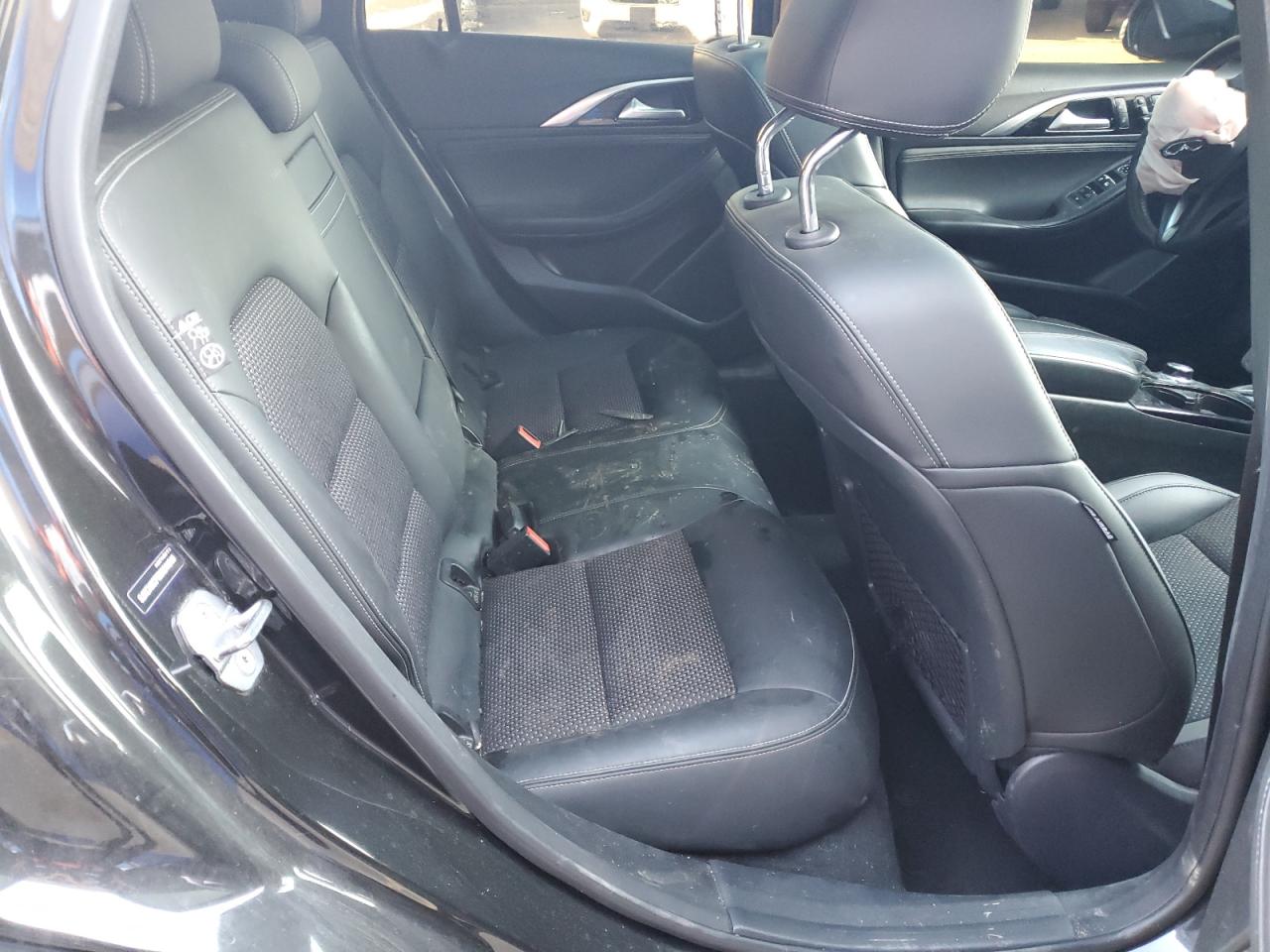QX30 QX30