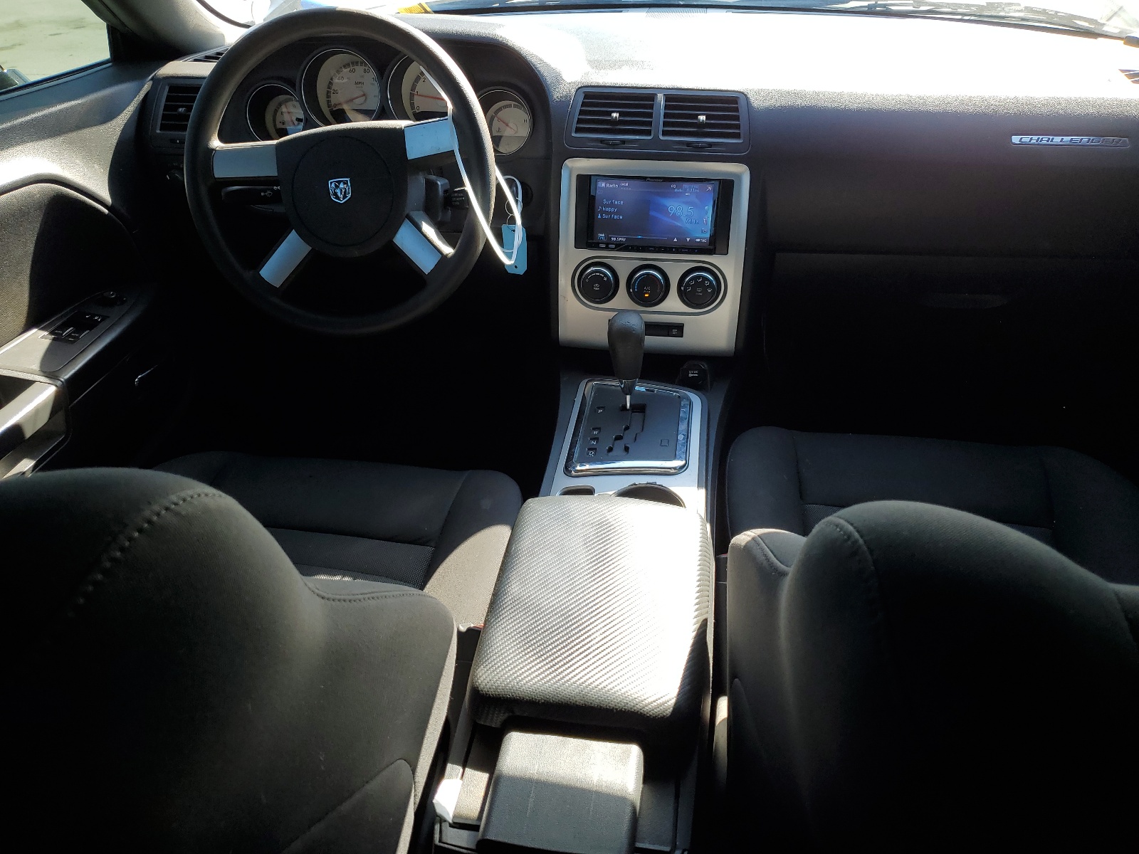 2B3CJ4DV0AH324202 2010 Dodge Challenger Se