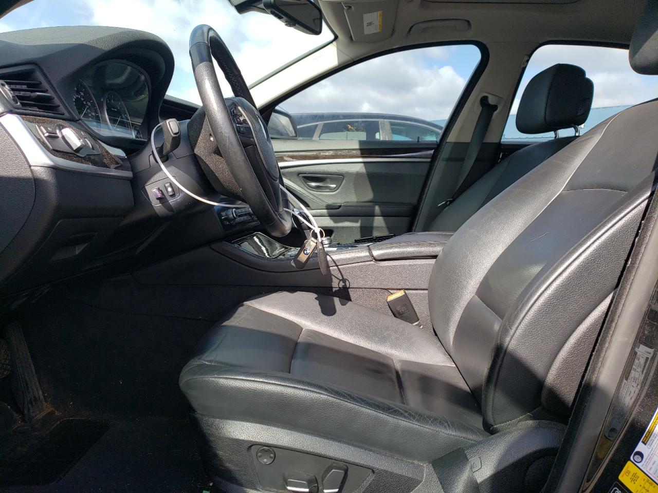 2012 BMW 528 Xi VIN: WBAXH5C56CDW08692 Lot: 47694534