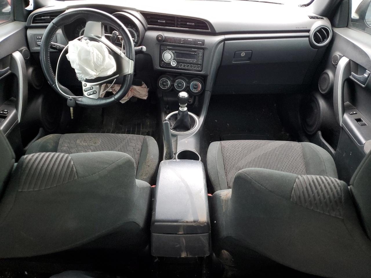 2011 Toyota tC - Image 8