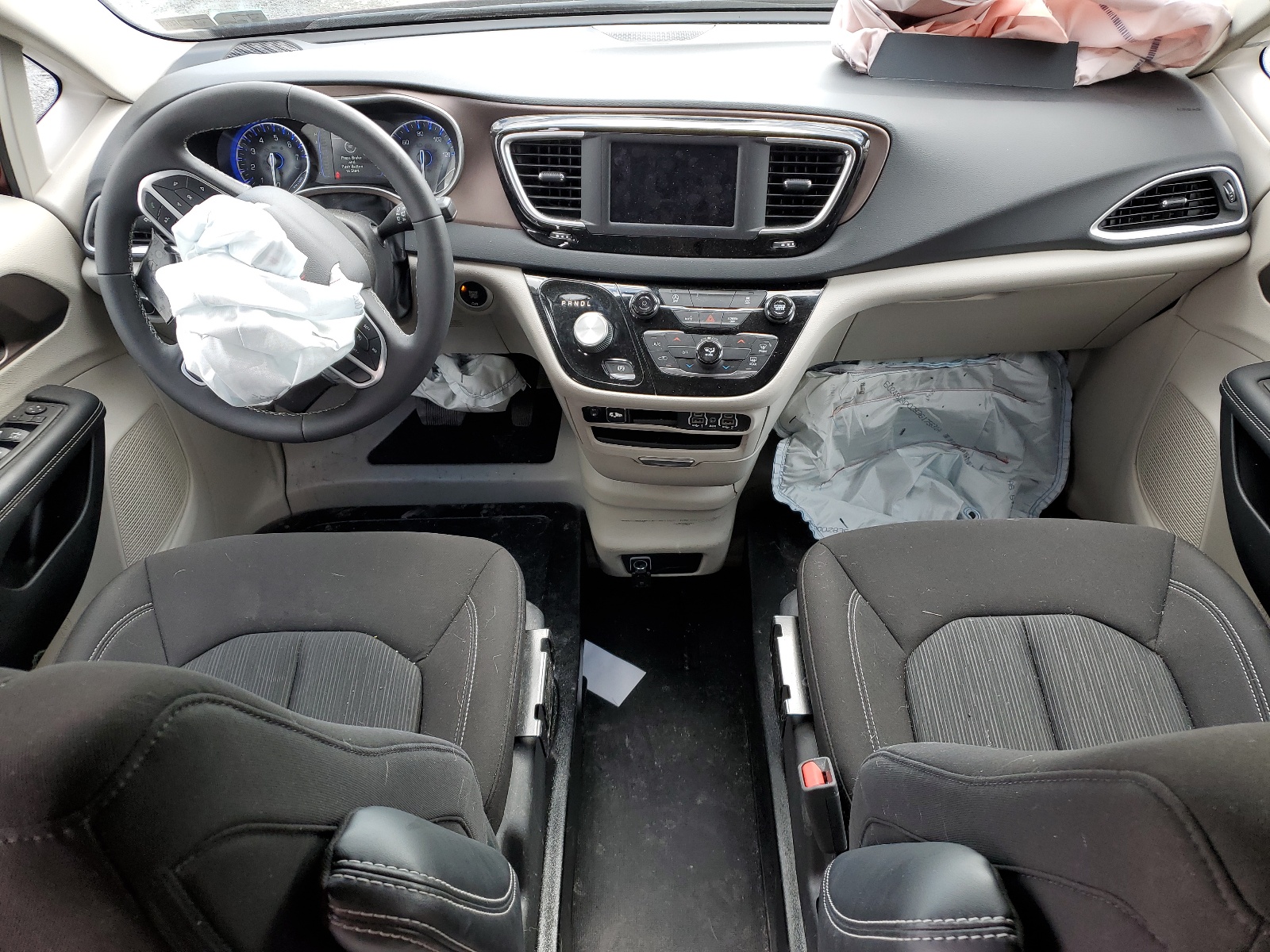 2C4RC1CG6PR538506 2023 Chrysler Voyager Lx