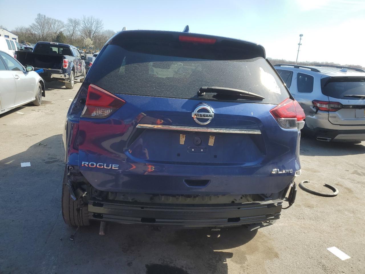 5N1AT2MV6KC826569 2019 Nissan Rogue S