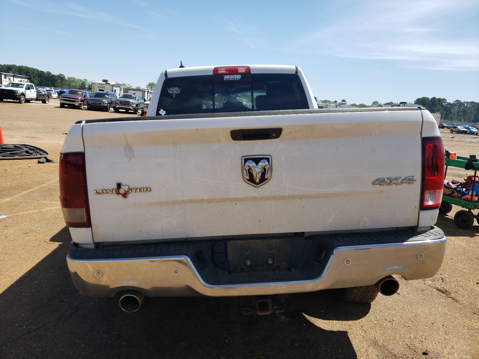 1C6RR7GT3FS599745 2015 Ram 1500 Slt