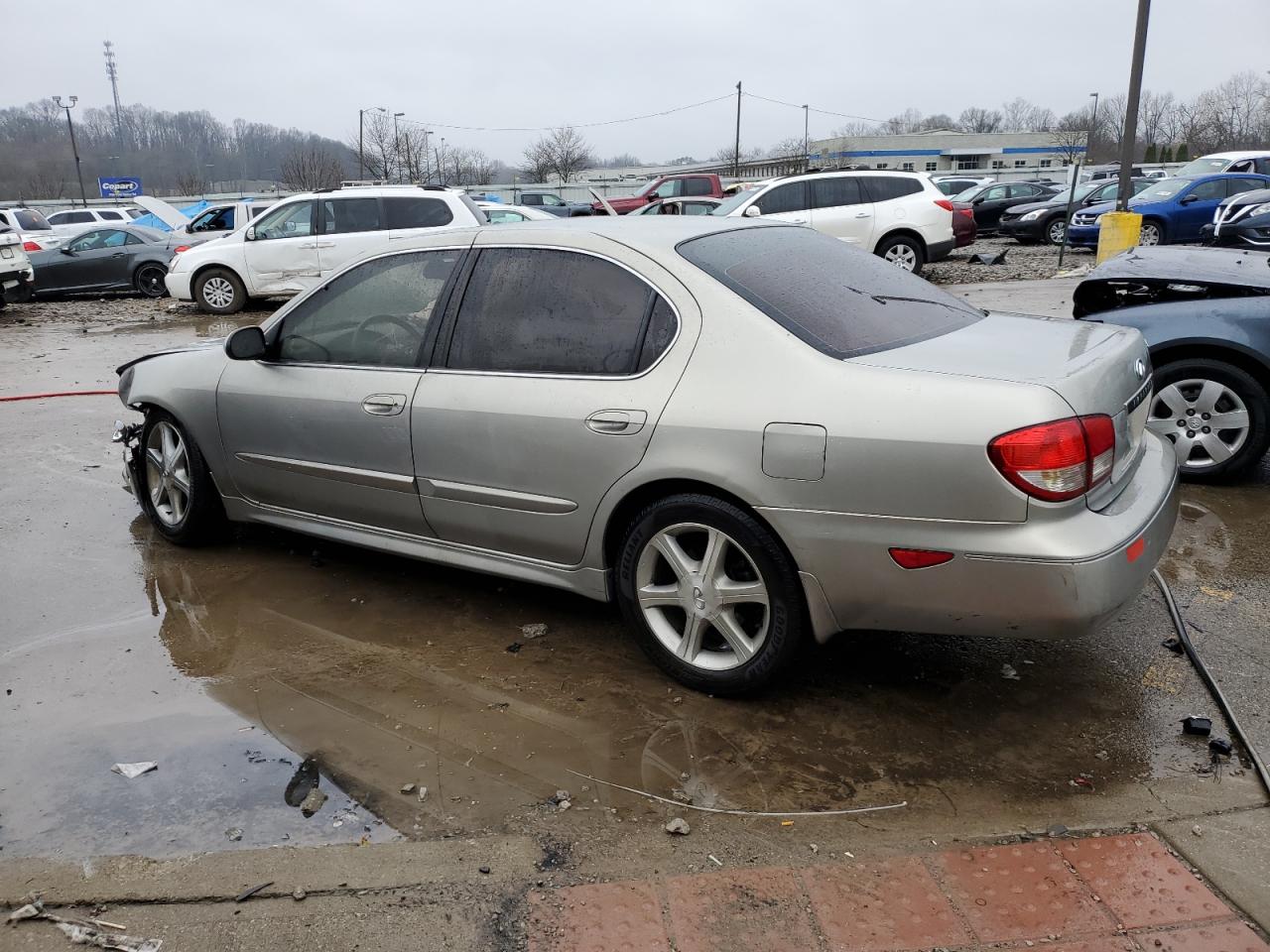 2004 Infiniti I - Image 2