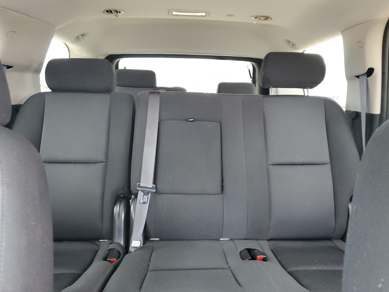 2010 Chevrolet Tahoe C1500 Ls VIN: 1GNUCAE06AR238379 Lot: 46134294