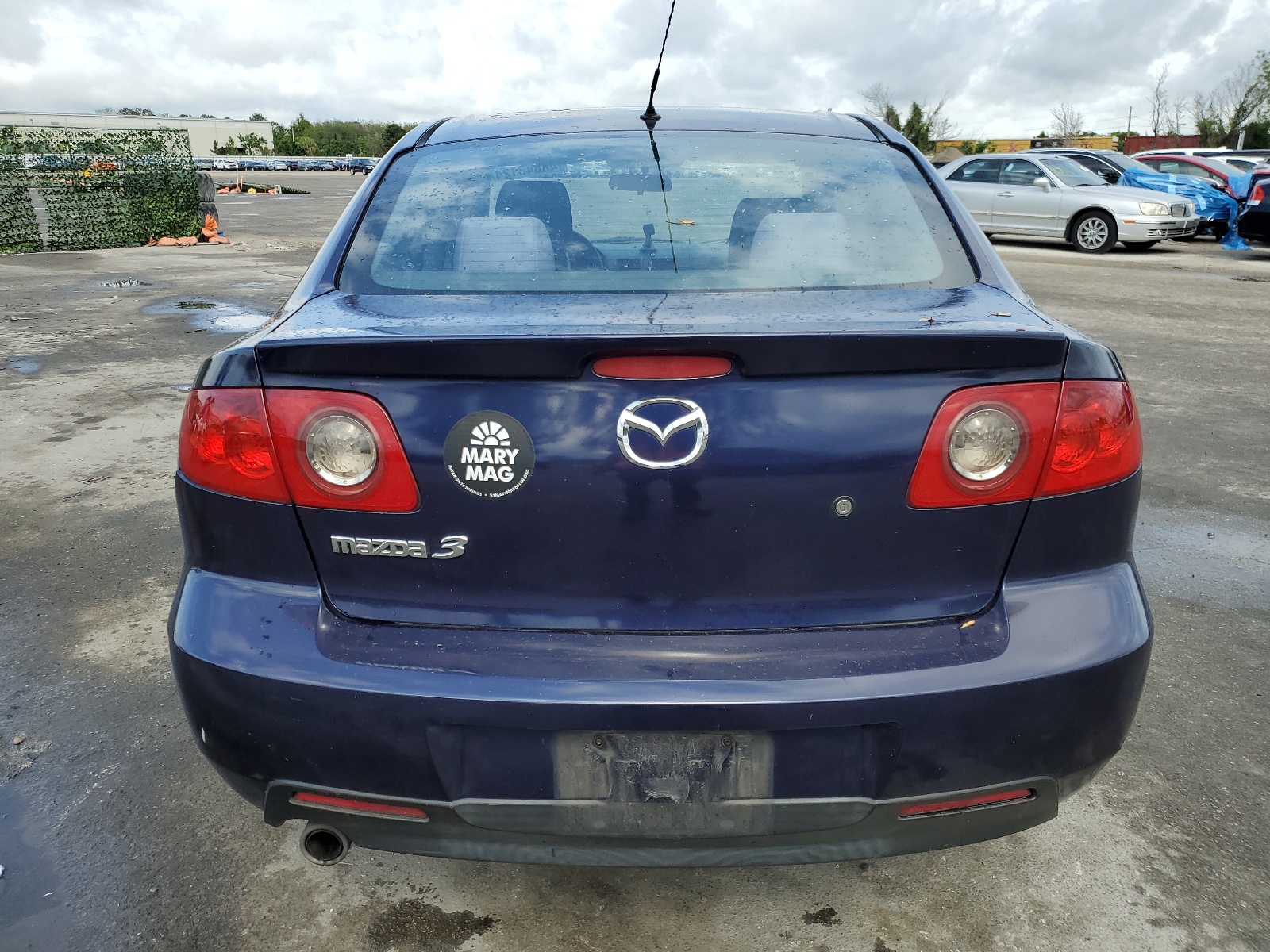 JM1BK12F041162561 2004 Mazda 3 I