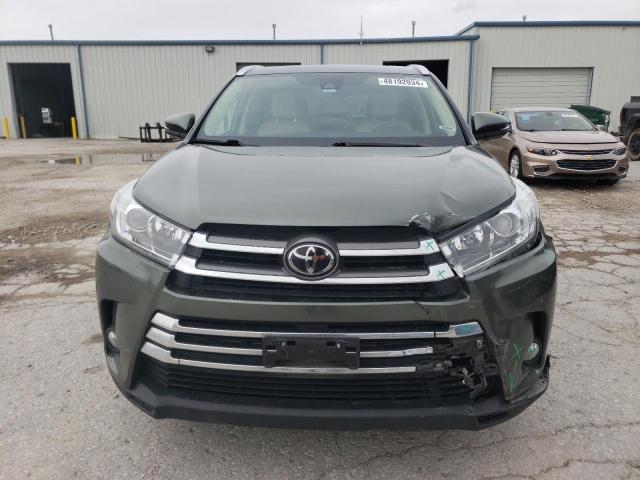  TOYOTA HIGHLANDER 2018 Зеленый