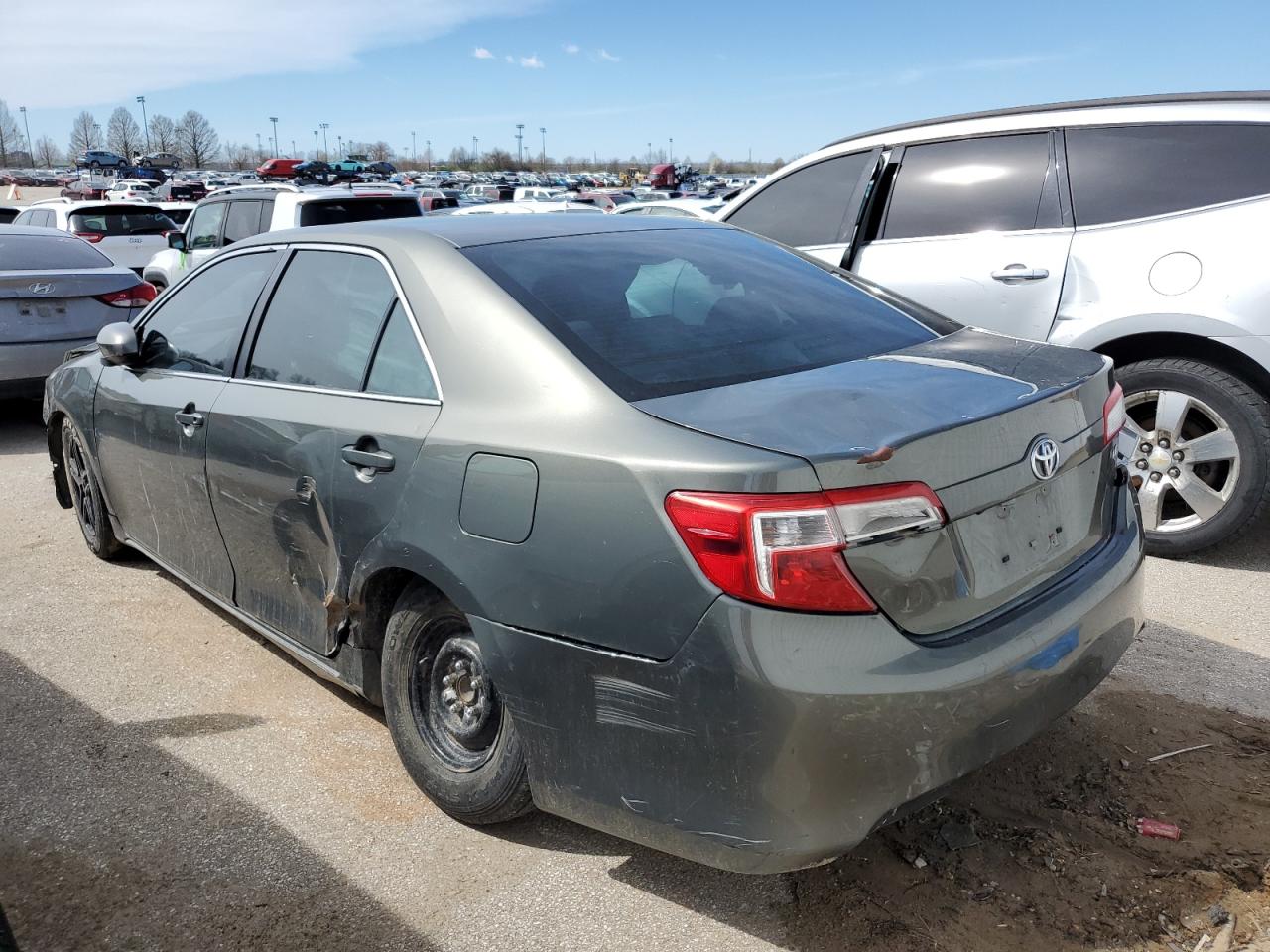 2014 Toyota Camry - Image 2
