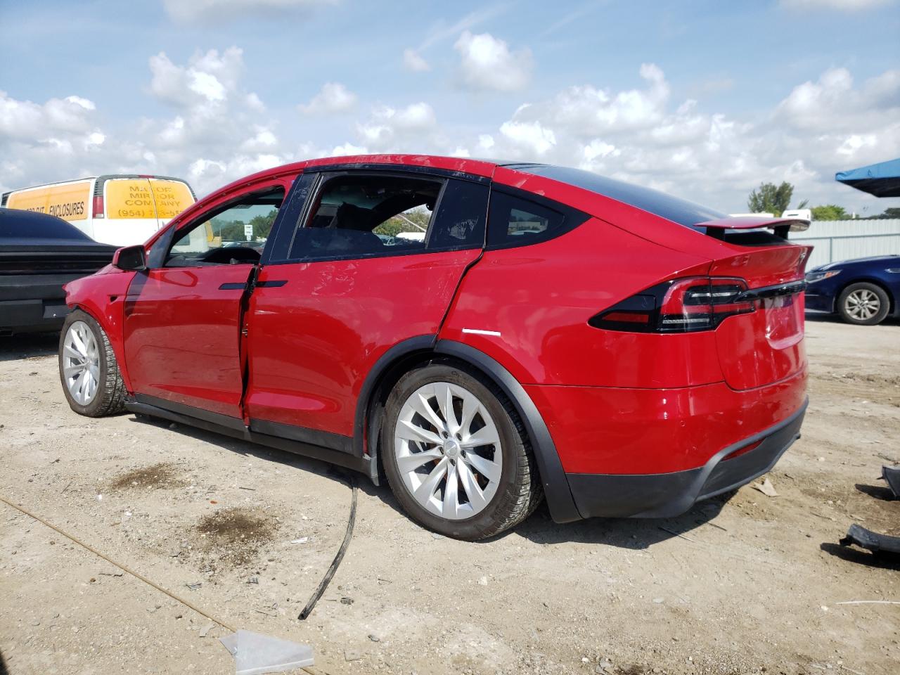 2023 Tesla Model X VIN: 7SAXCBE5XPF367136 Lot: 45357254