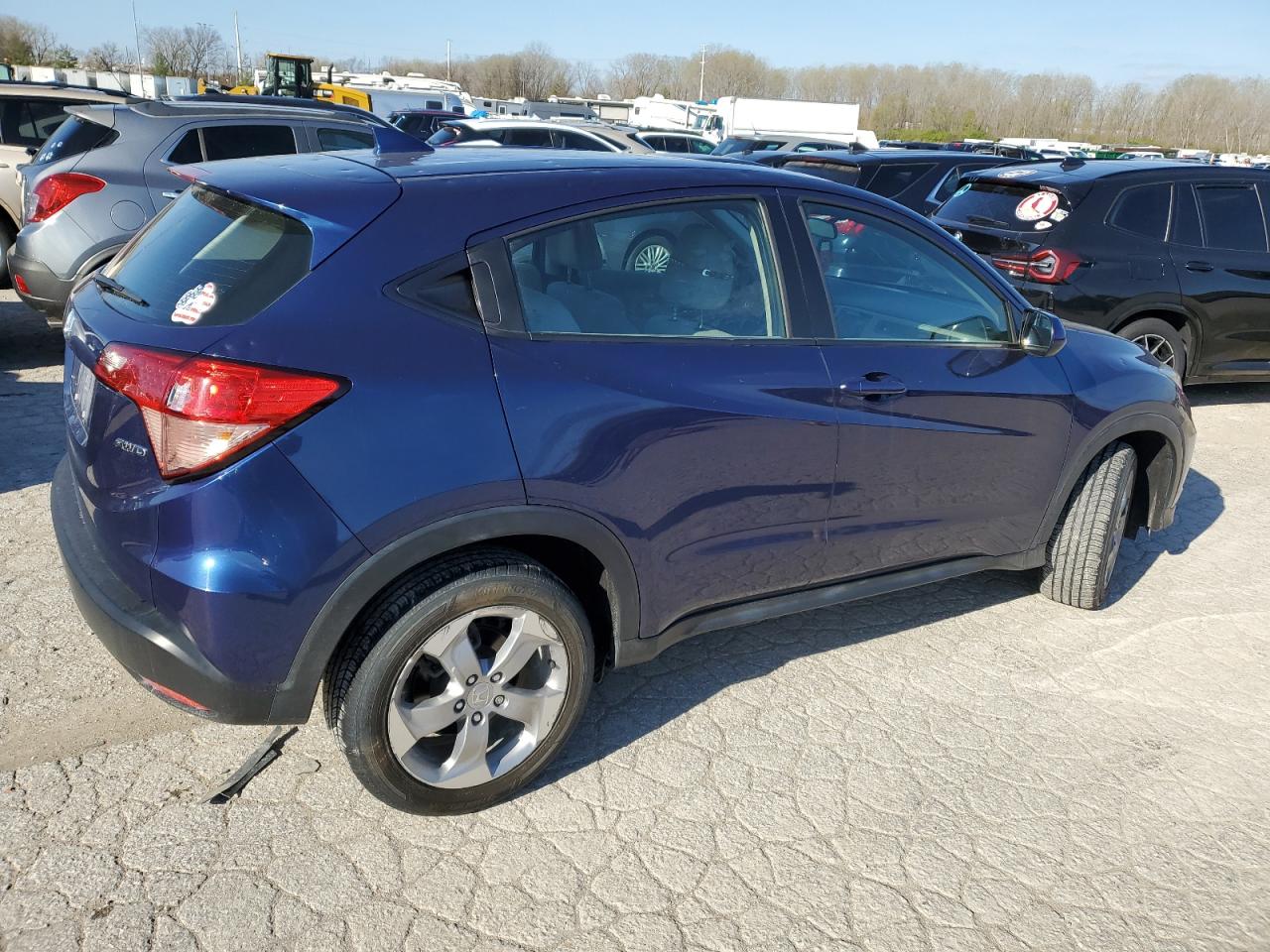 3CZRU6H39HG703594 2017 Honda Hr-V Lx