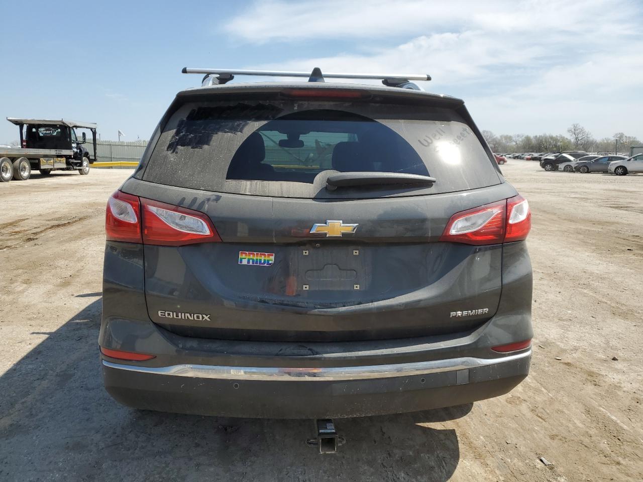 2GNAXNEVXK6180235 2019 Chevrolet Equinox Premier