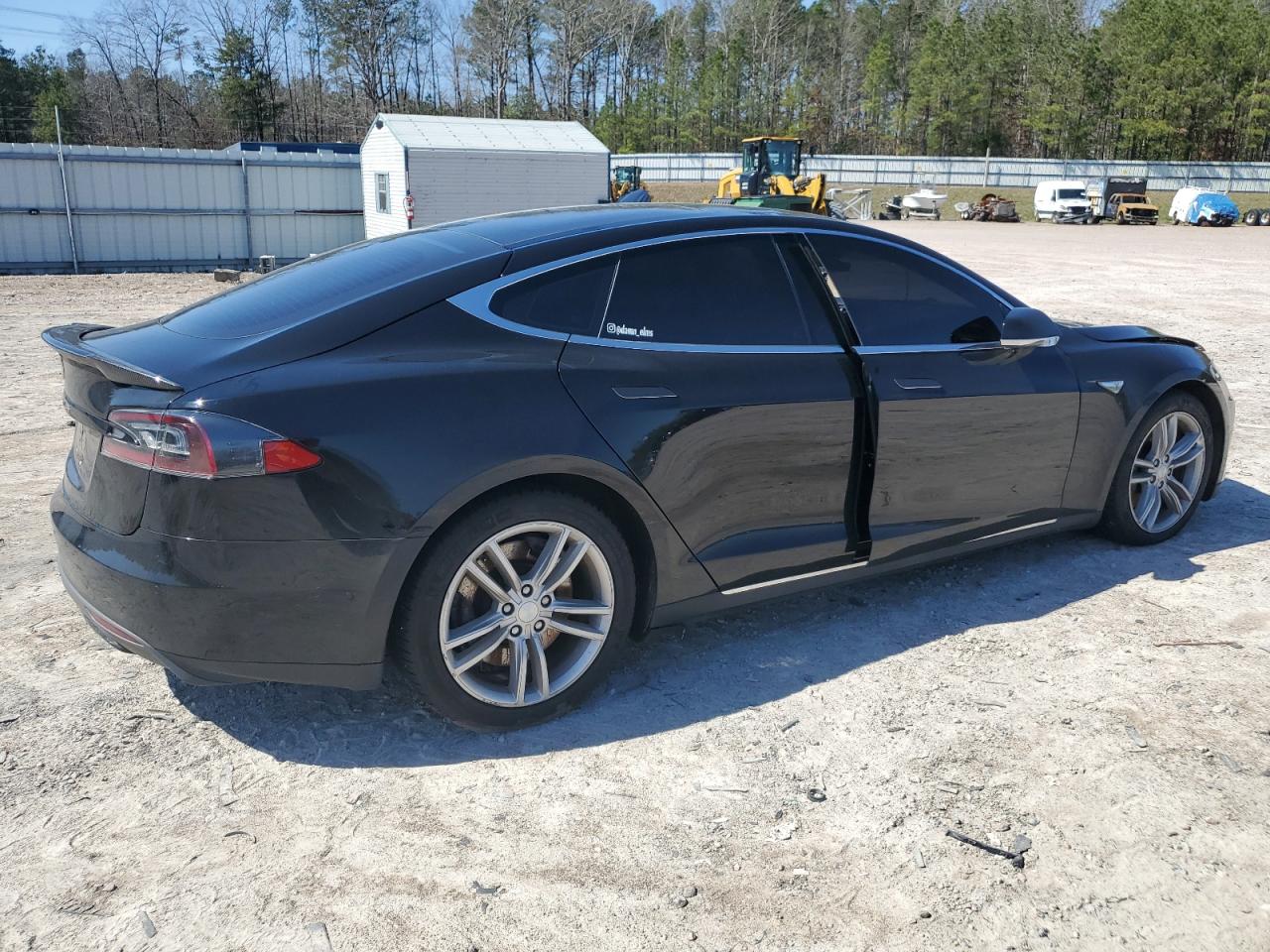 2015 Tesla Model S 70D VIN: 5YJSA1S27FF098948 Lot: 46345534