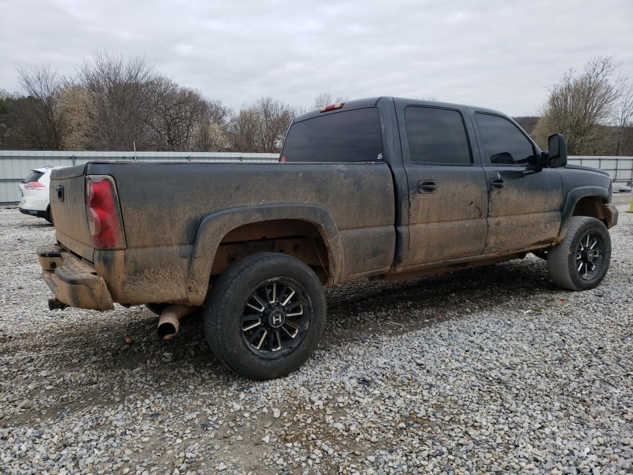 2005 Chevrolet Silverado K2500 Heavy Duty VIN: 1GCHK23215F810750 Lot: 44740654