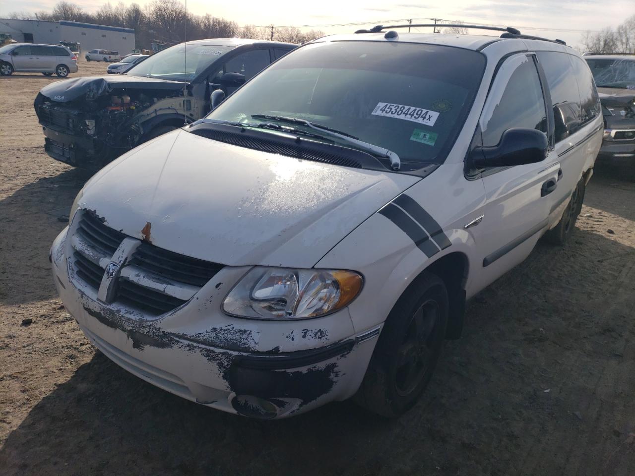 2005 Dodge Caravan - Image 1