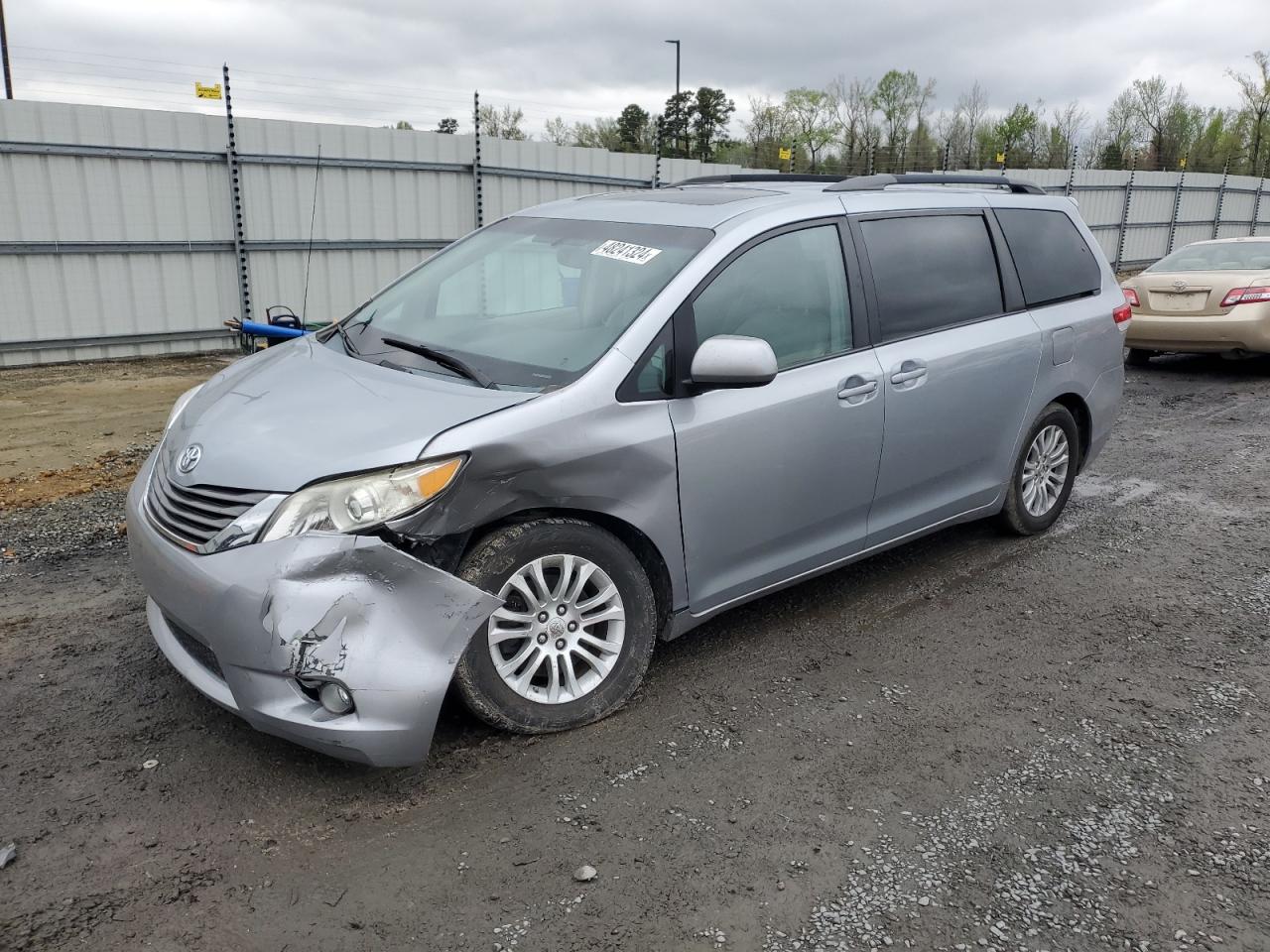 2014 Toyota Sienna Xle VIN: 5TDYK3DC7ES490234 Lot: 48241324