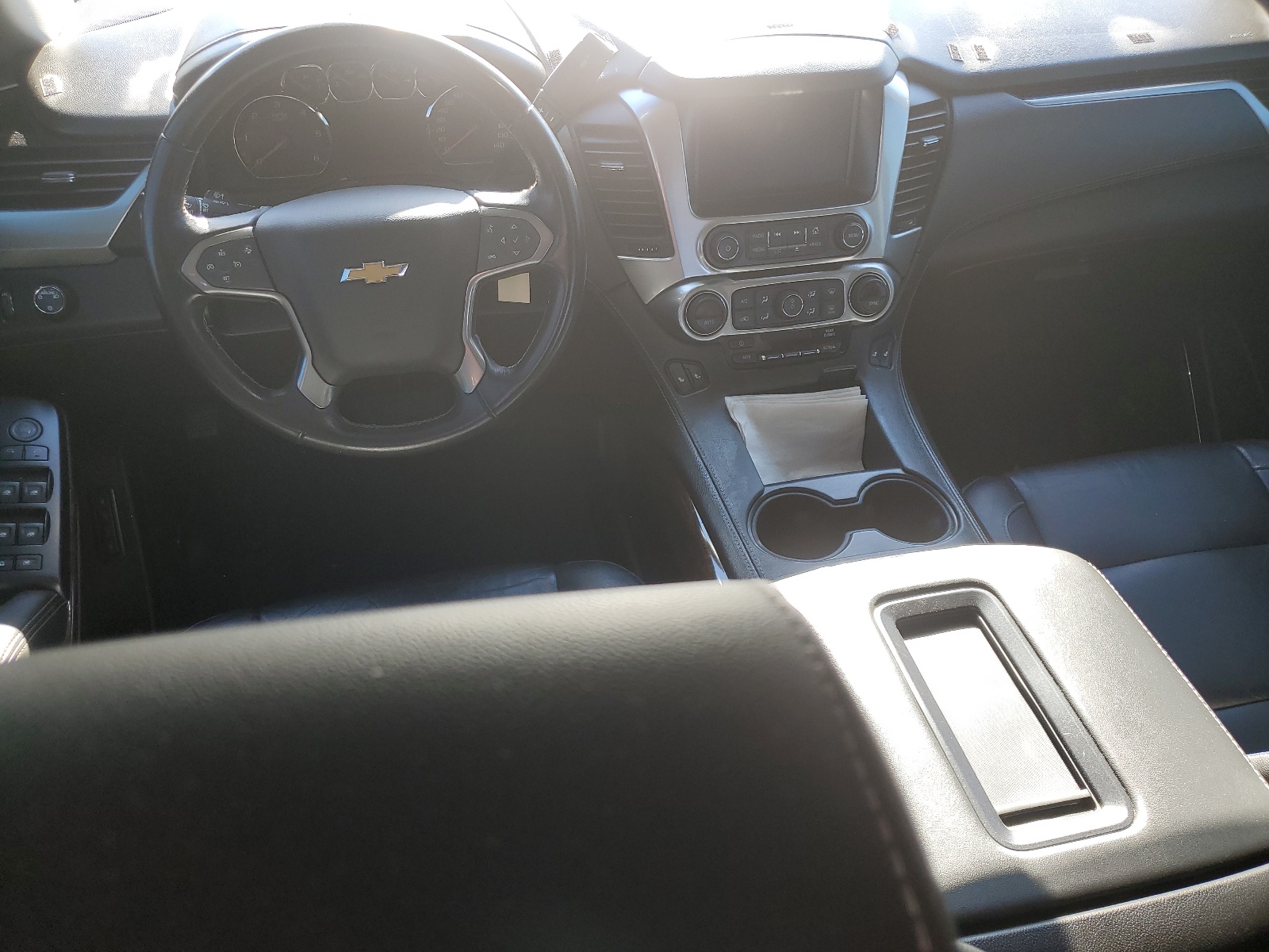 1GNSCBKC3KR393761 2019 Chevrolet Tahoe C1500 Lt