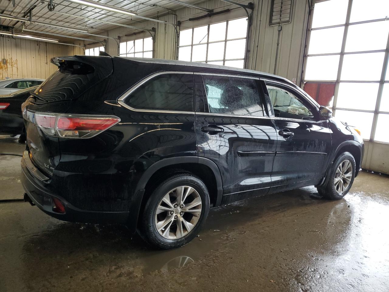 2014 Toyota Highlander Xle VIN: 5TDJKRFHXES056886 Lot: 48364194