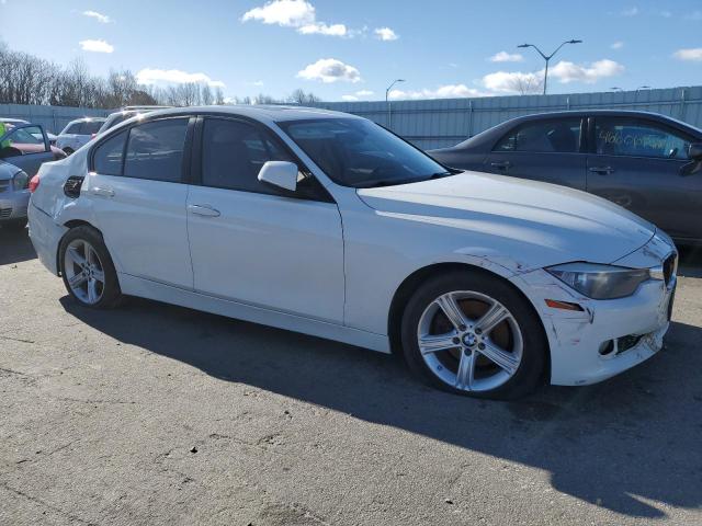  BMW 3 SERIES 2015 Белы