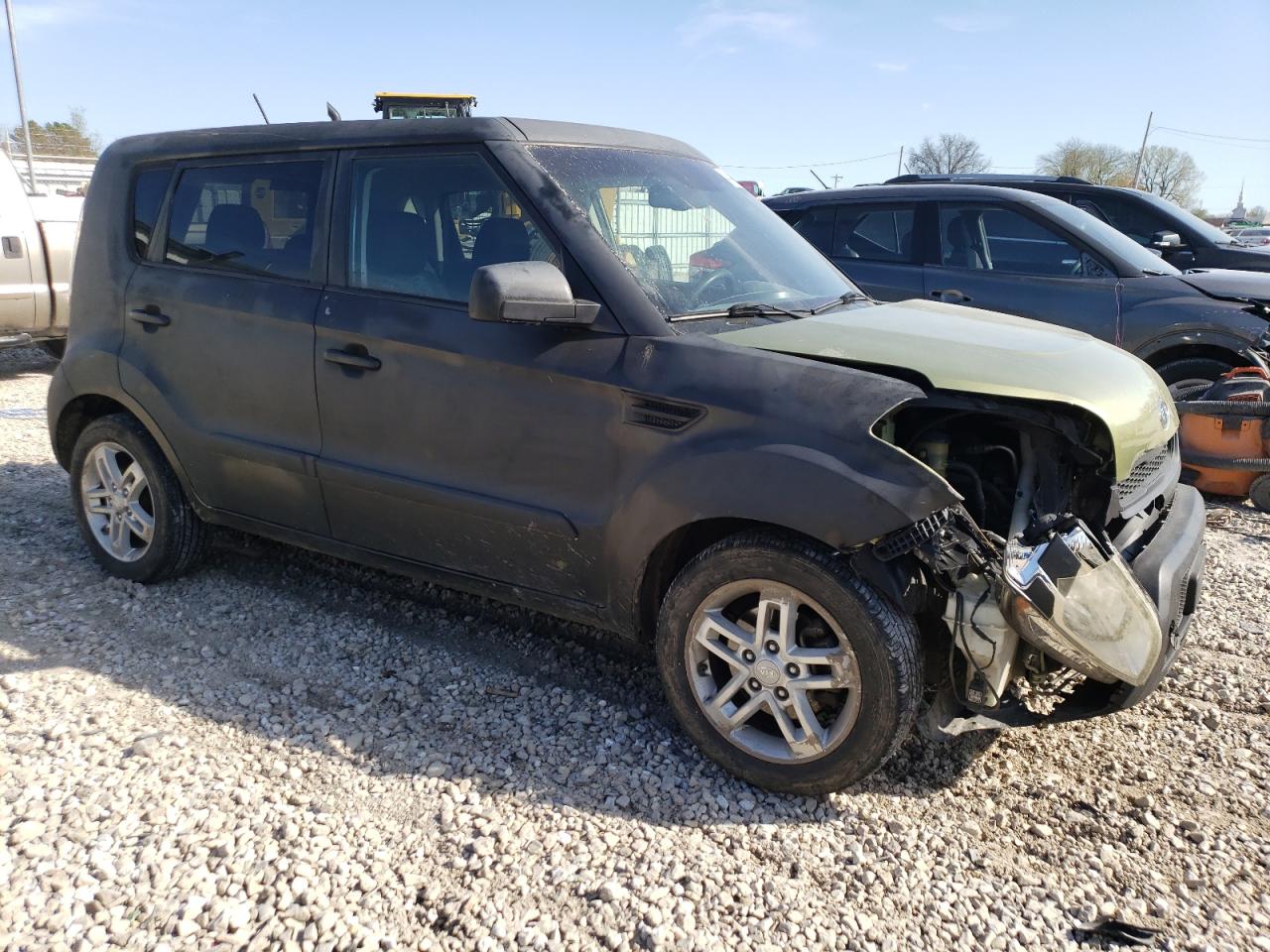 KNDJT2A21B7199397 2011 Kia Soul +