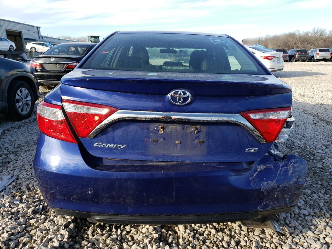 4T1BF1FK0GU600778 2016 Toyota Camry Le