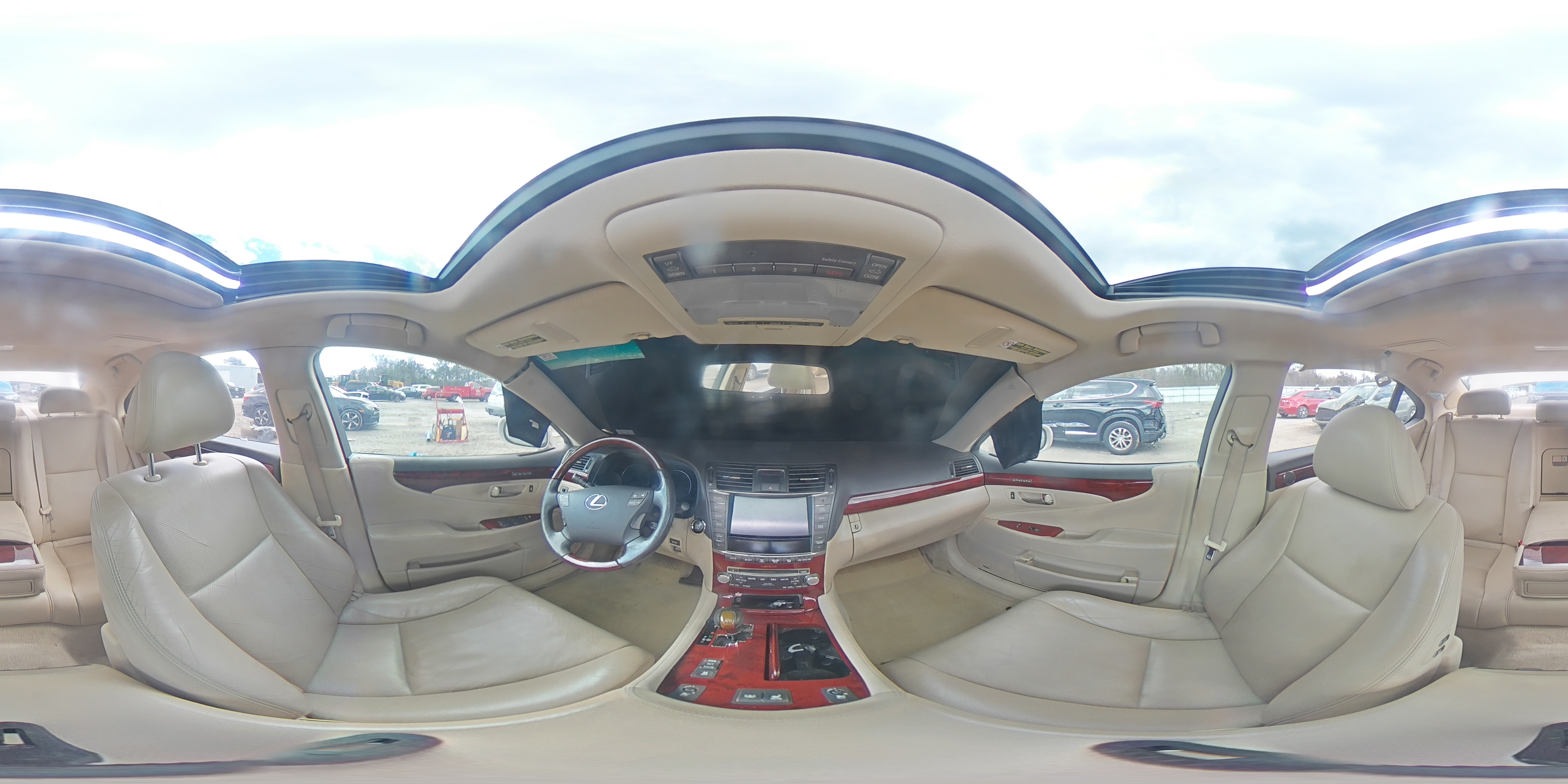 2010 Lexus LS - Image 14