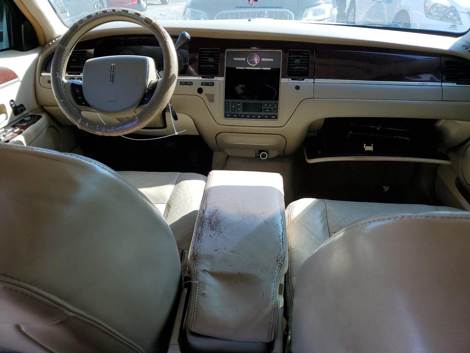 1LNHM81V36Y643223 2006 Lincoln Town Car Signature