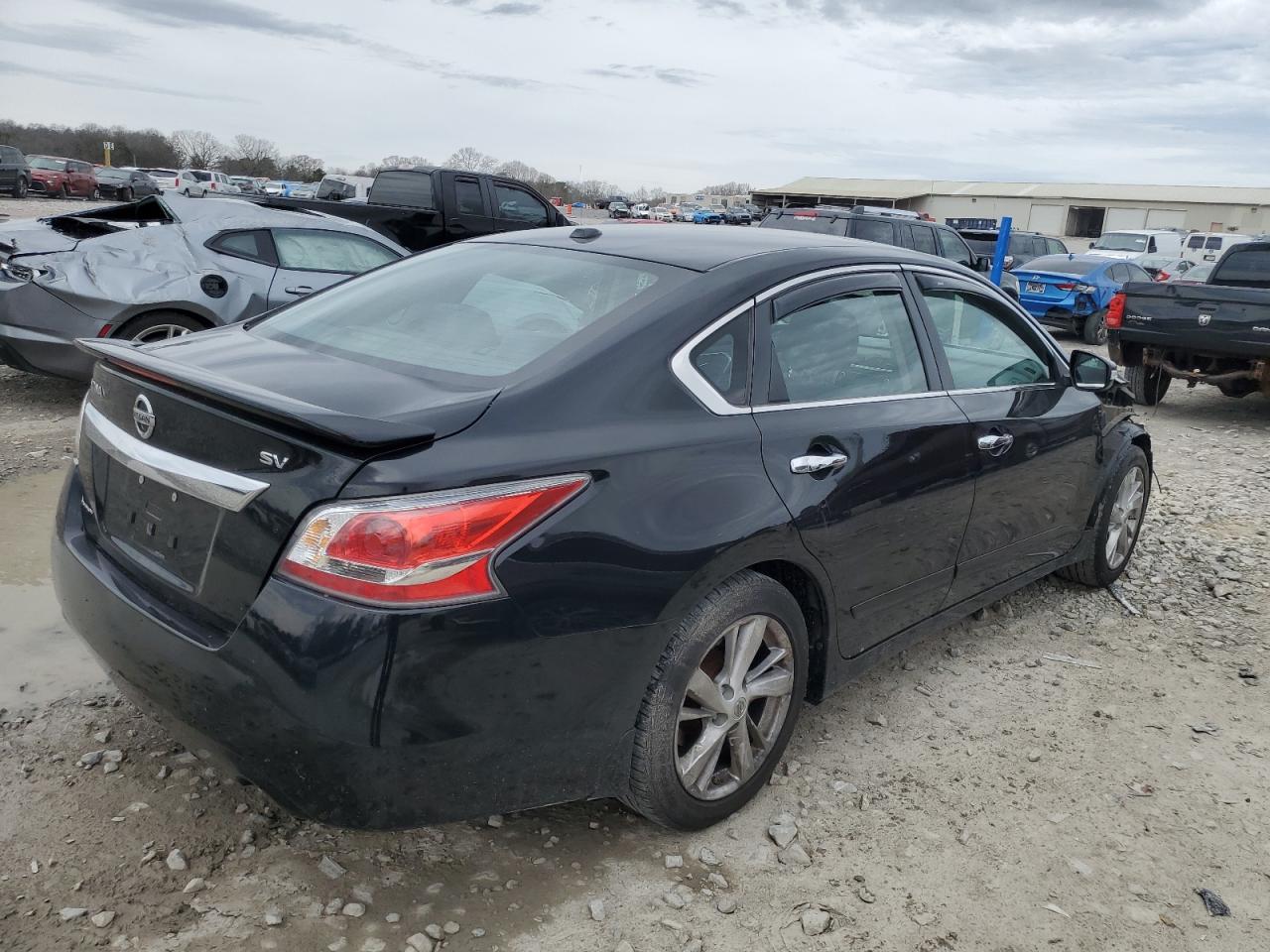 2015 Nissan Altima - Image 3