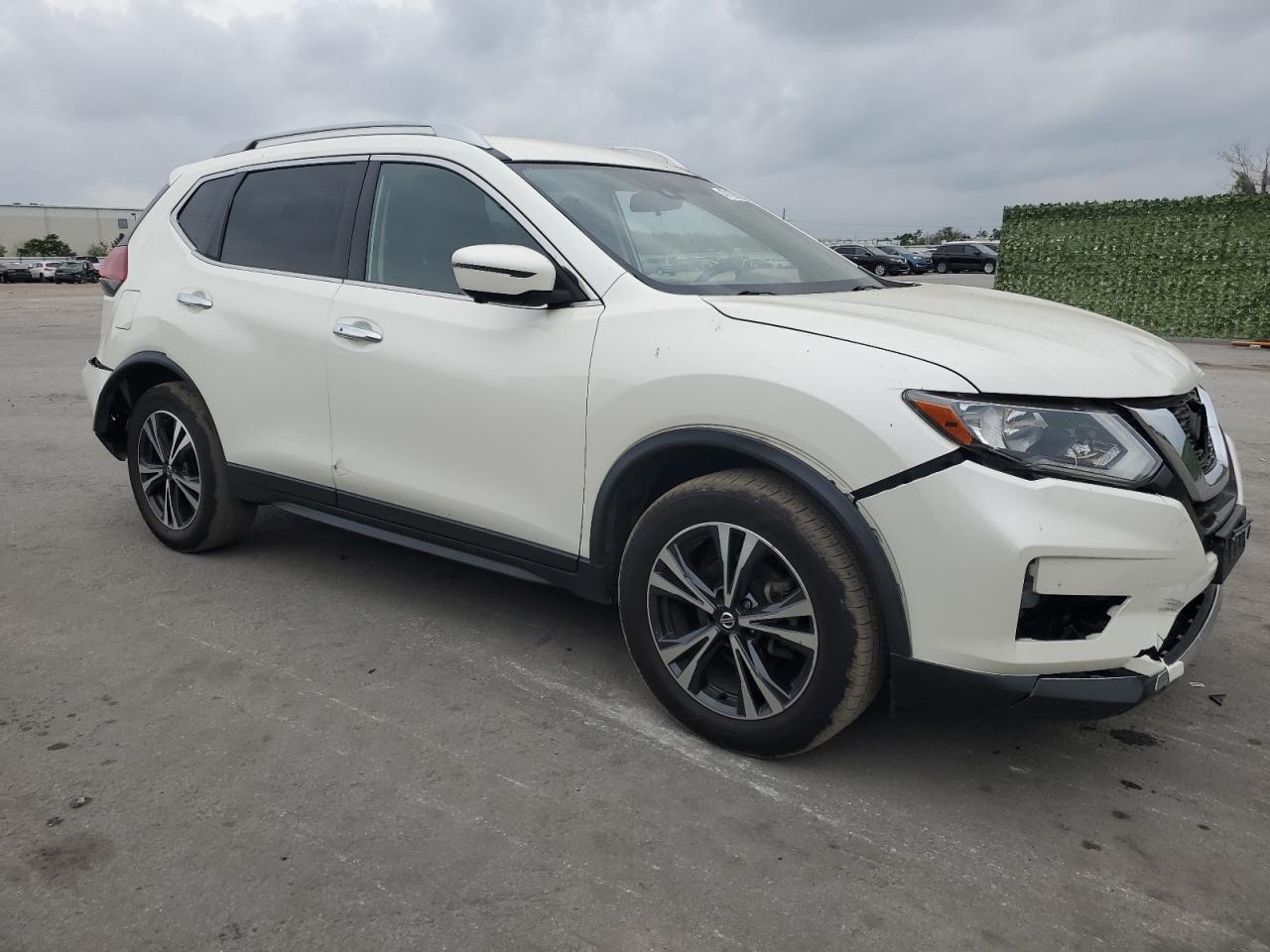 2019 Nissan Rogue S VIN: JN8AT2MV4KW380106 Lot: 47100154